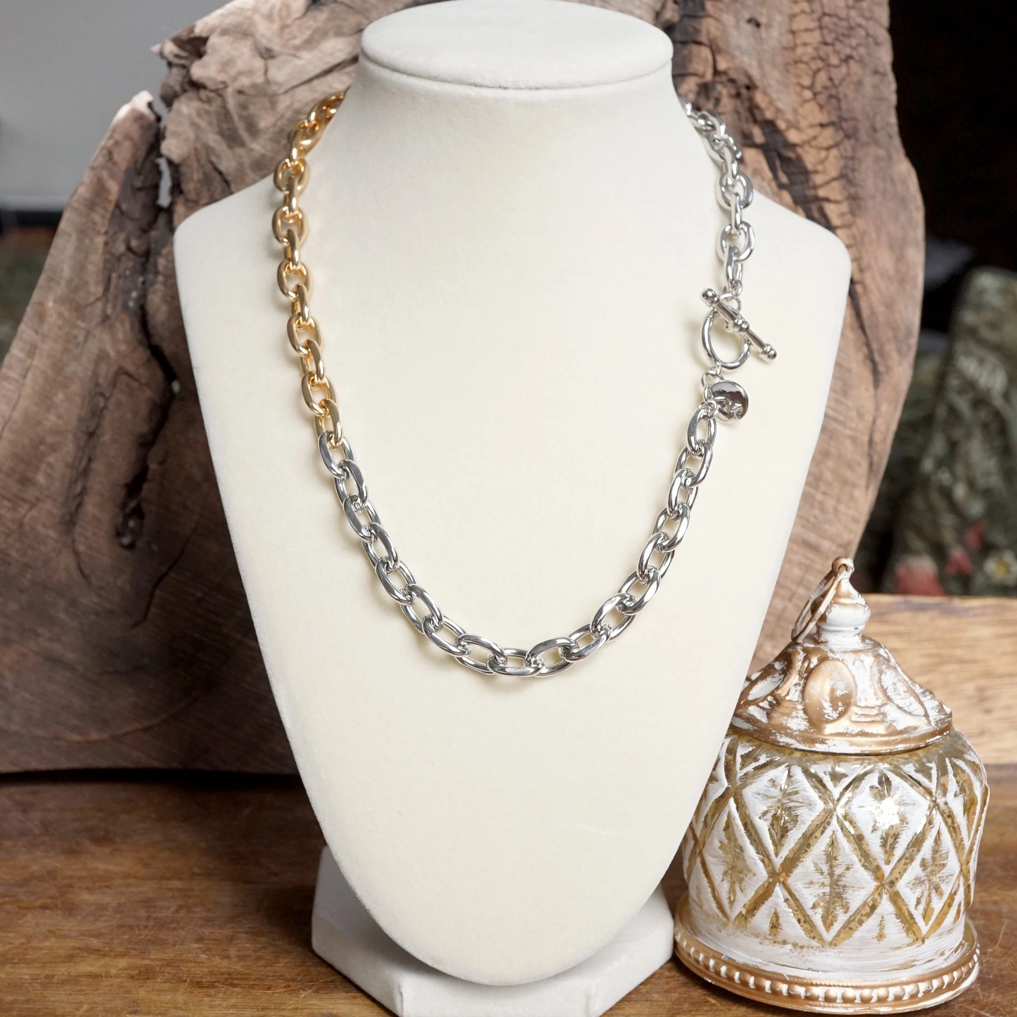 Chic Present Dual-Tone Chunky Chain Necklace with Toggle Closure