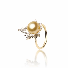 Daily Essentials Clean Detail E Ho???la South Sea Gold Pearl Ring in Gold with Diamonds - 21mm