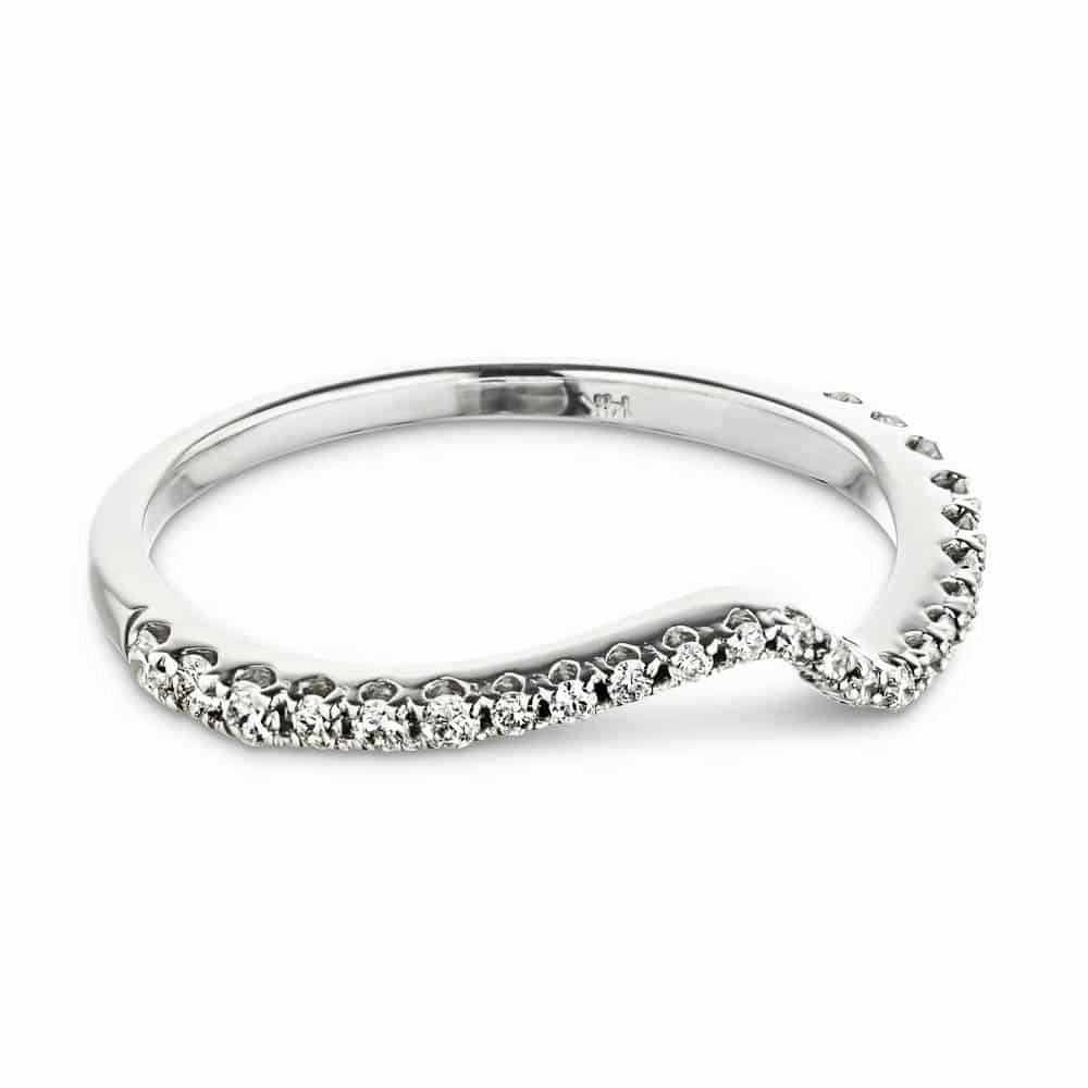 Bold Trinket Bridget 1/5 ctw Round Lab Grown Diamond Shared Prong Curved Band