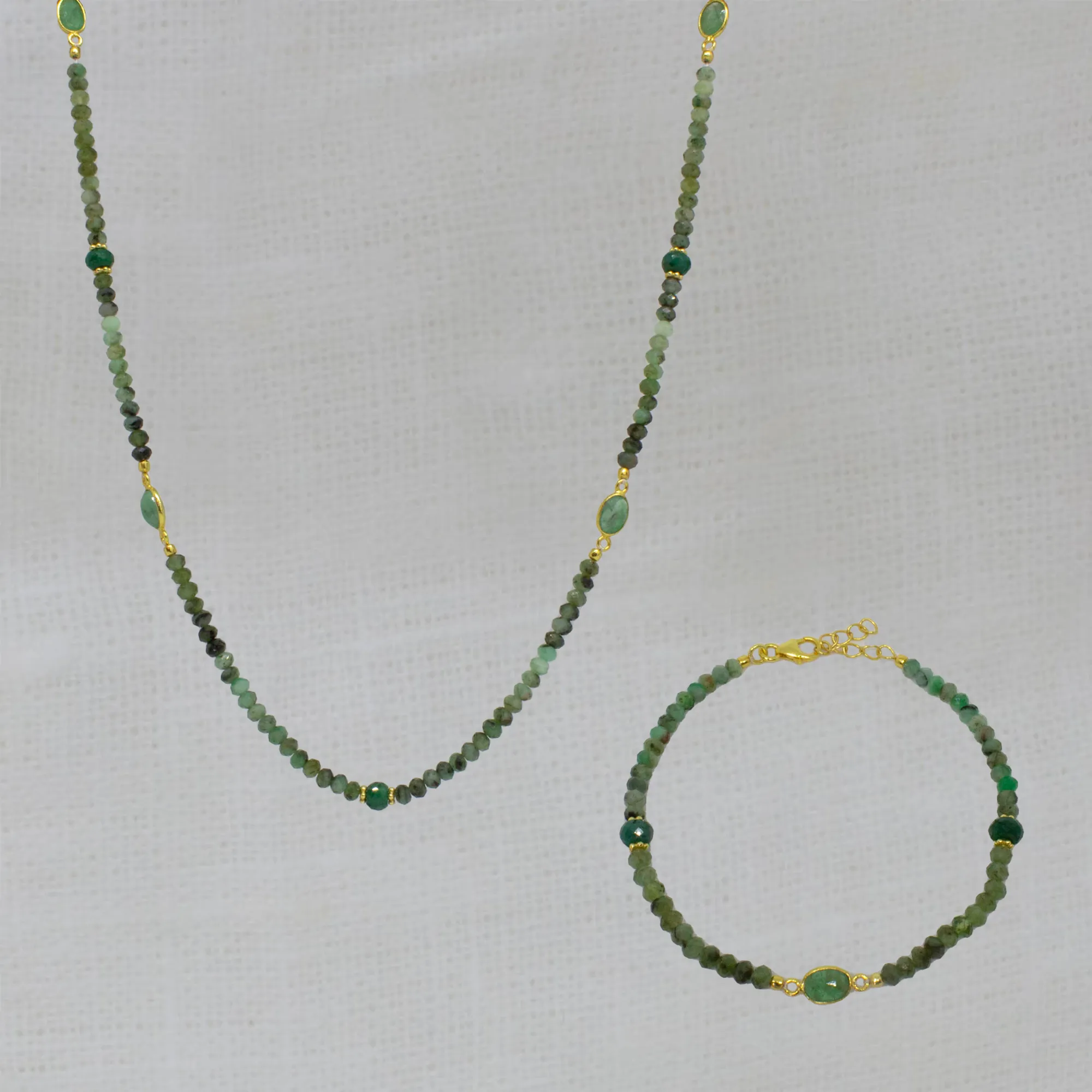Emerald and Gold Beaded Bracelet