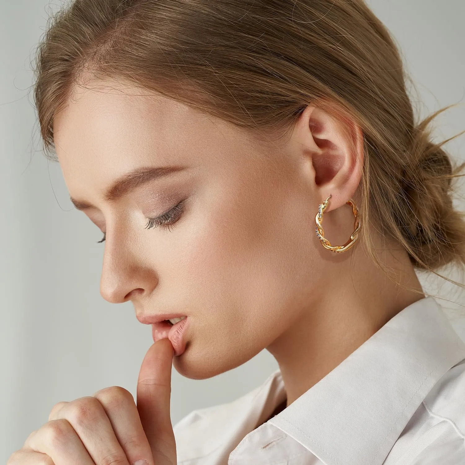 ENROSE Gold Hoop Earrings 14K Gold Earring for Women Twisted Large Hoop Earrings Minimalist Diamond Earring Gold Jewelry 29mm*4mm