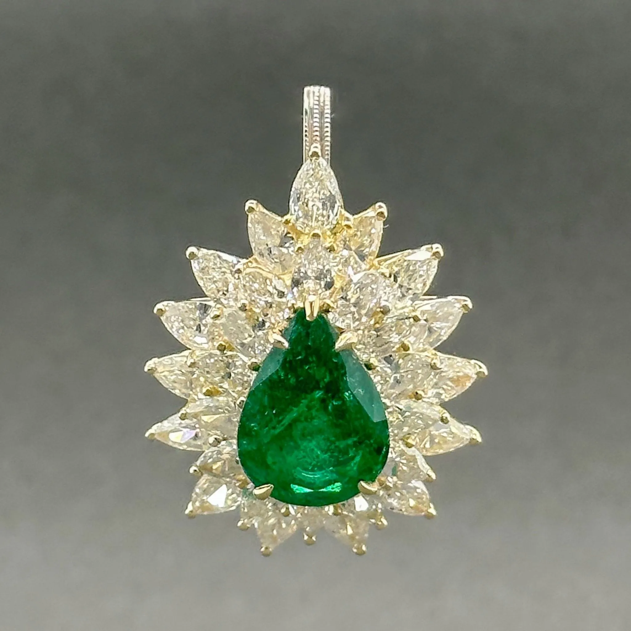 Estate 18K TT Gold 10.15ctw H-I/VS2-SI1 Diamond & 4.12ct Emerald Cocktail Ring GIA#6223922763