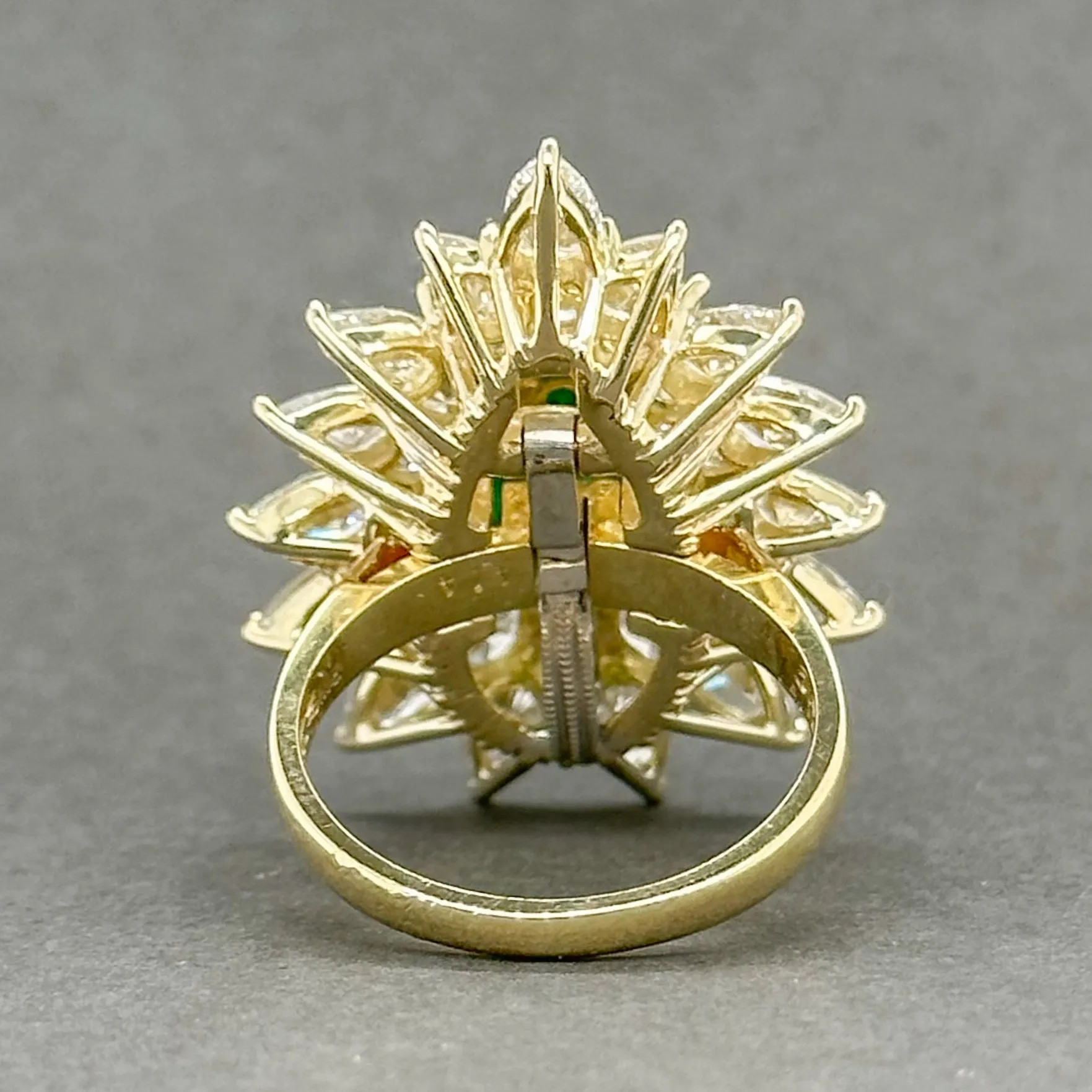 Estate 18K TT Gold 10.15ctw H-I/VS2-SI1 Diamond & 4.12ct Emerald Cocktail Ring GIA#6223922763