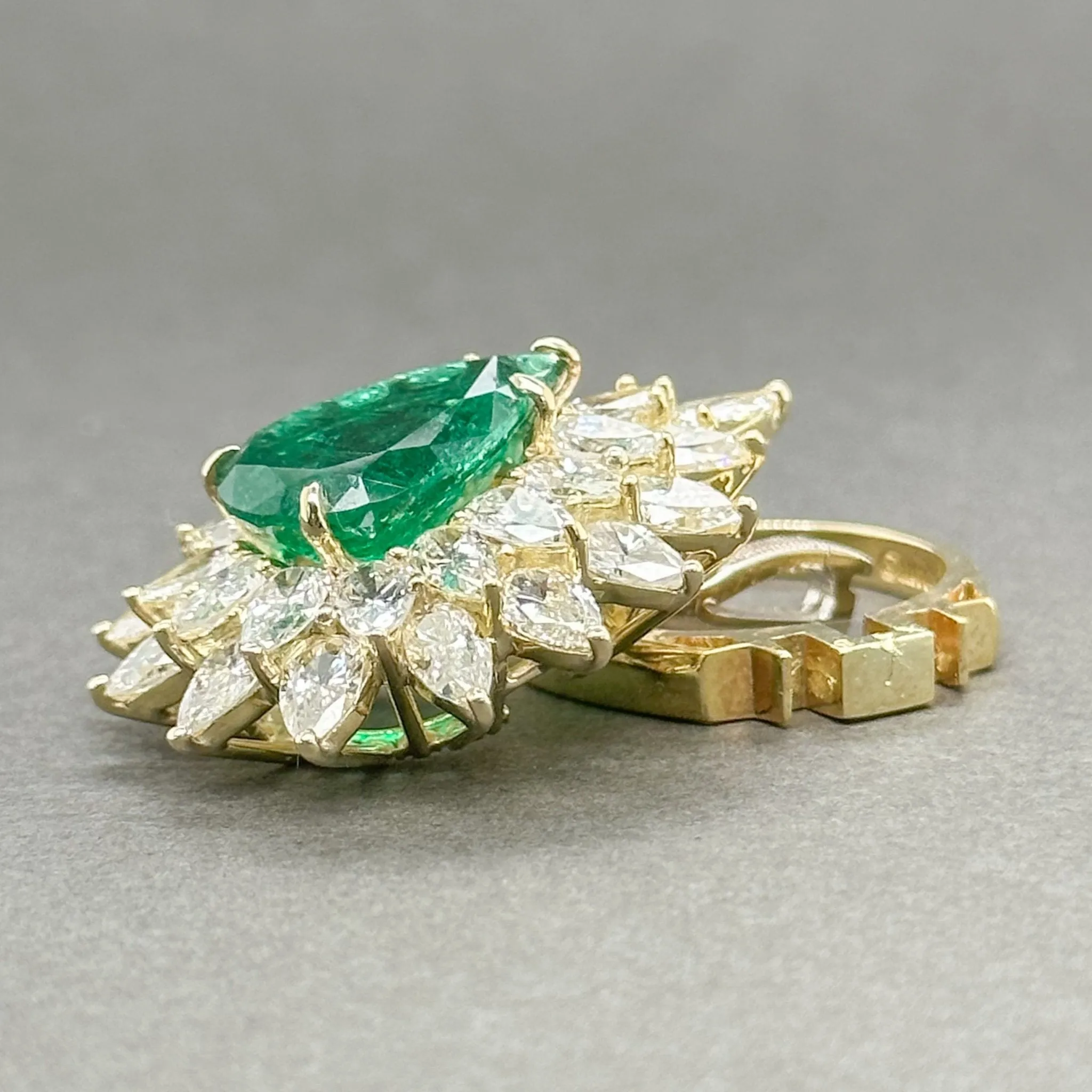 Estate 18K TT Gold 10.15ctw H-I/VS2-SI1 Diamond & 4.12ct Emerald Cocktail Ring GIA#6223922763