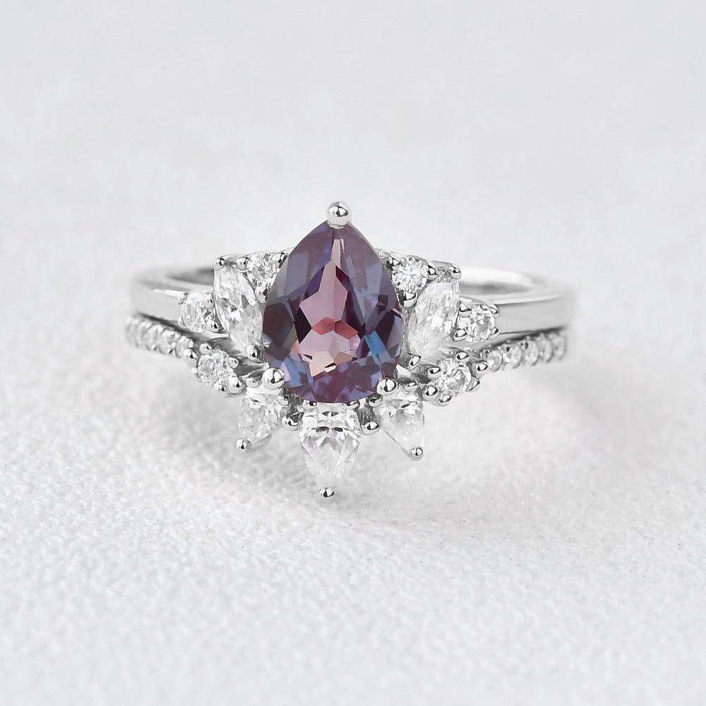 Pear Cut Lab Alexandrite & Moissanite Ring Set 2pcs - Elara Polished Style