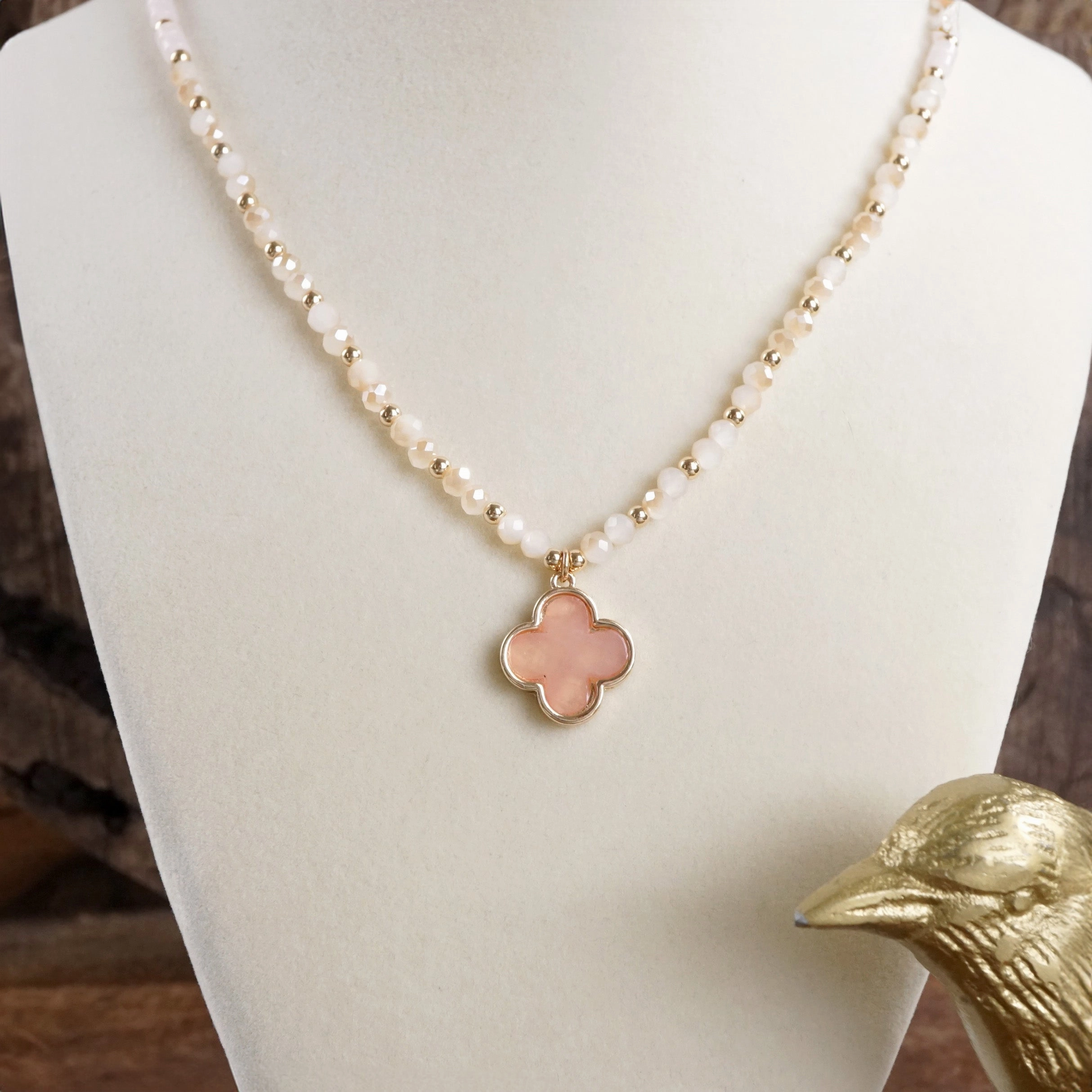 Fantastic Accessory Short Beaded Clover Pendant Necklace with Semi-Precious Stone Beads