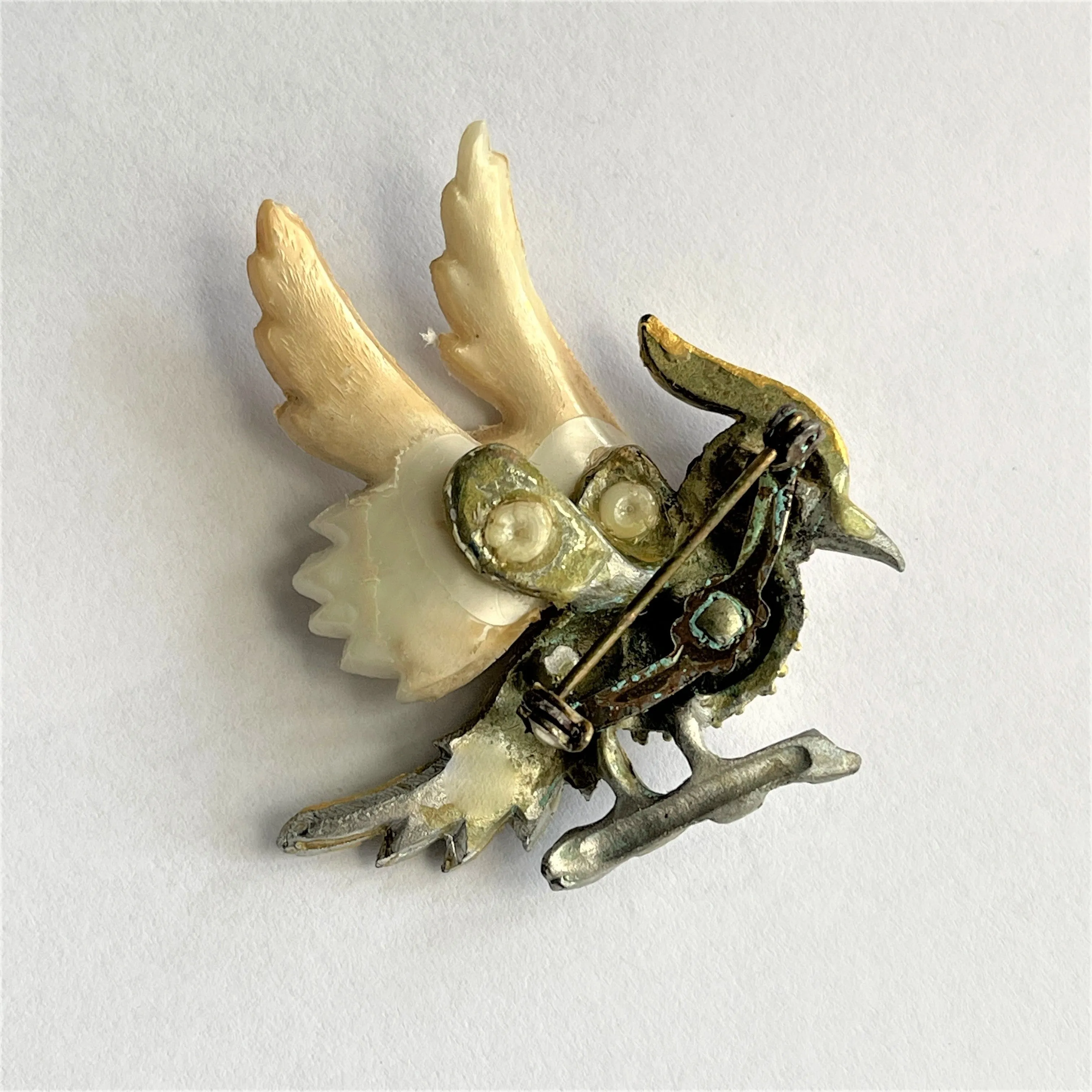 Fantasy Resin Mid Century Bird Brooch