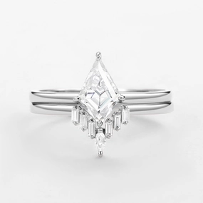 Unique Kite Cut Moissanite Baguette Engagement Ring Sets 2pcs - Cielo Modern Detail Modern Detailing