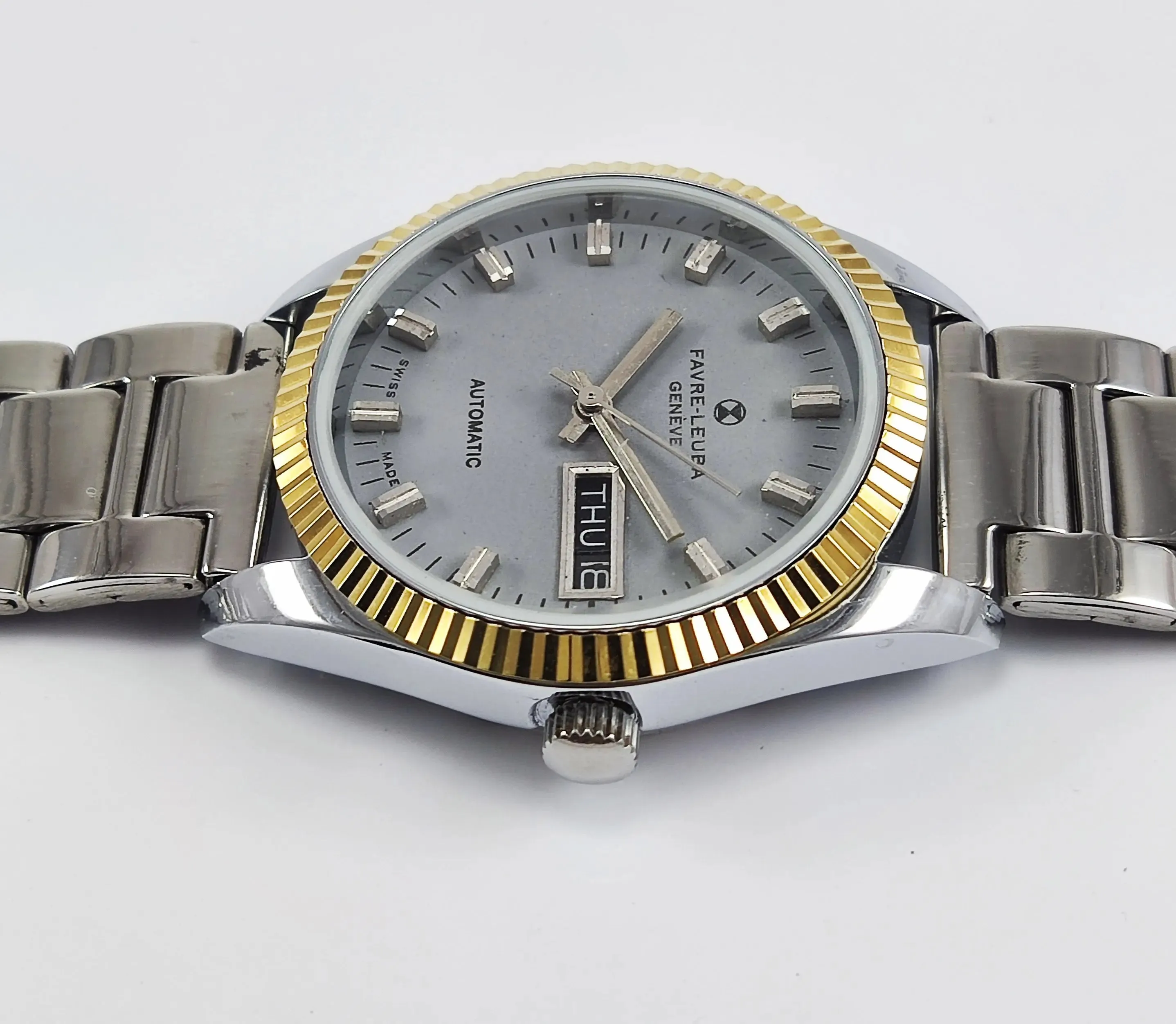 Favre Leuba Geneve Gray Dial Automatic Day Date Golden Bezel Men's Watch 17 Jewels