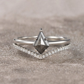 Dainty Edge Glamour Shine Salt and Pepper Diamonds Chevron Engagement Ring Set 2pcs