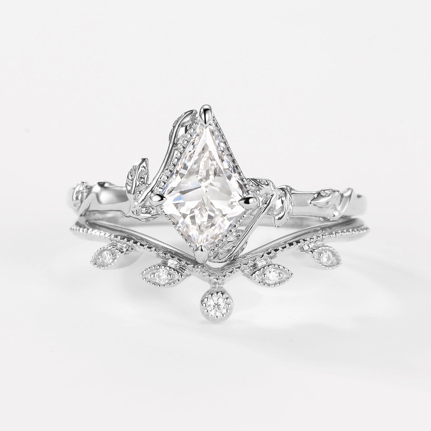 Kite Cut Lab Grown Diamond Leafy Engagement Ring Set 2pcs - Jade Glow Look