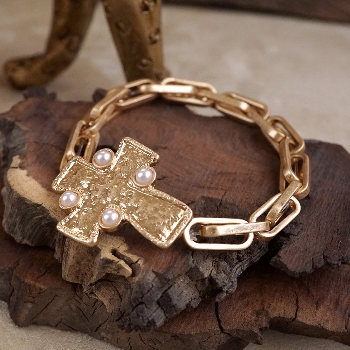 Long-Lasting Final Selection Sacred Shape ?C Sideways Hammered Cross Stretch Chain Bracelet