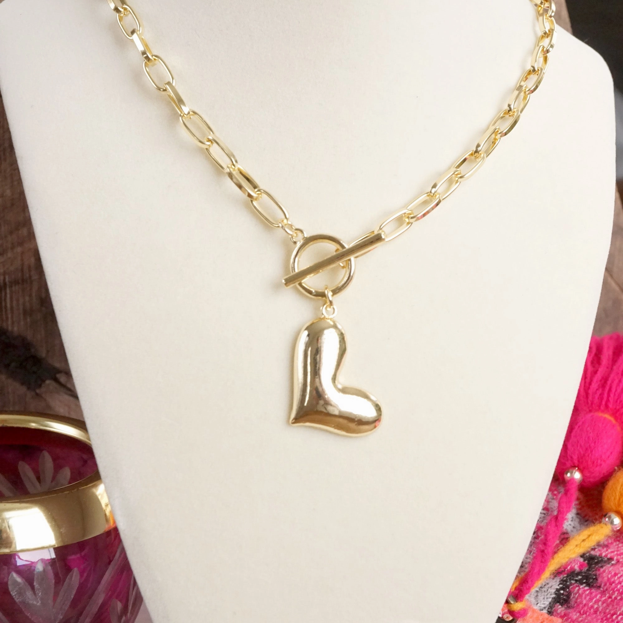 Front Toggle Puffy Heart Paperclip Necklace ?C Gold Tone Splendid Present soft look
