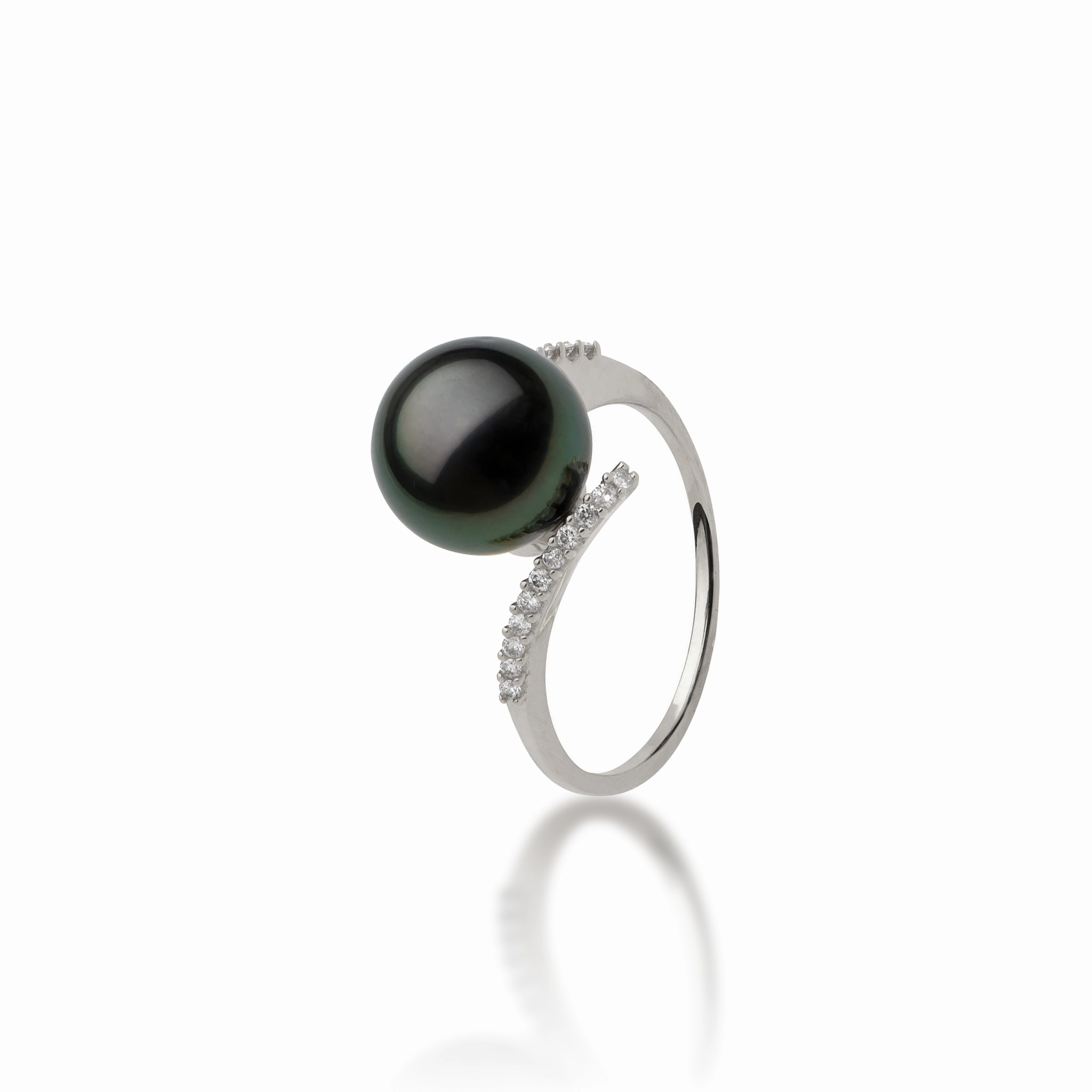 Tahitian Black Pearl Ring in White Gold with Diamonds - 10-11mm Modern pieces