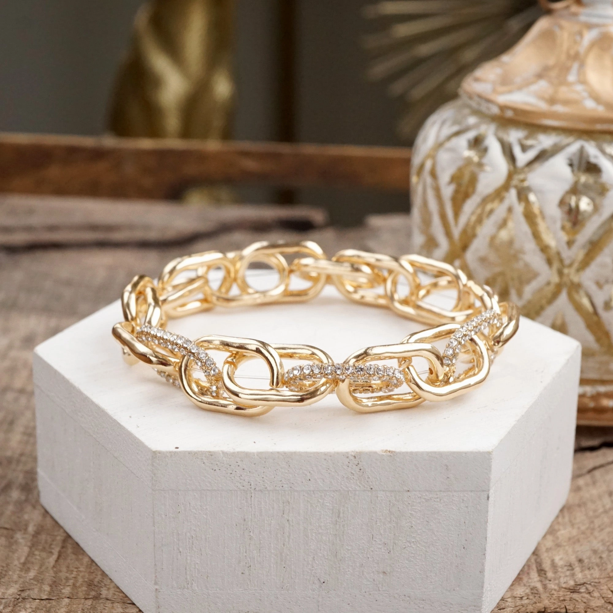 Gleam Links ?C Chunky Chain Stretchy Bracelet with Crystal Accents Upscale Option Steadfast Provider