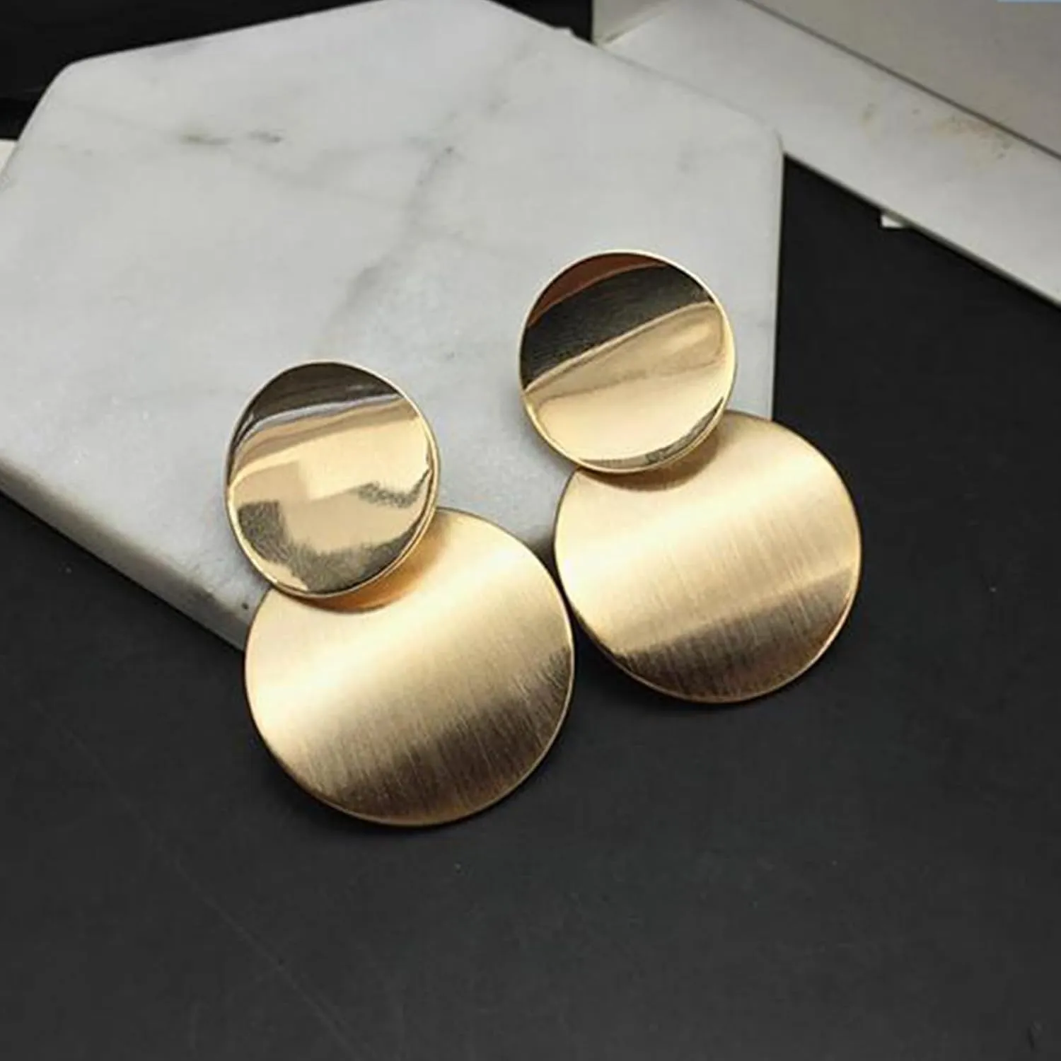 Gold Circle Disc Earrings Geometric Disc Statement Earrings for Women 14K Gold Double Round Disc Square Dangle Earrings Exaggerated Metal Geometric Earrings Jewelry