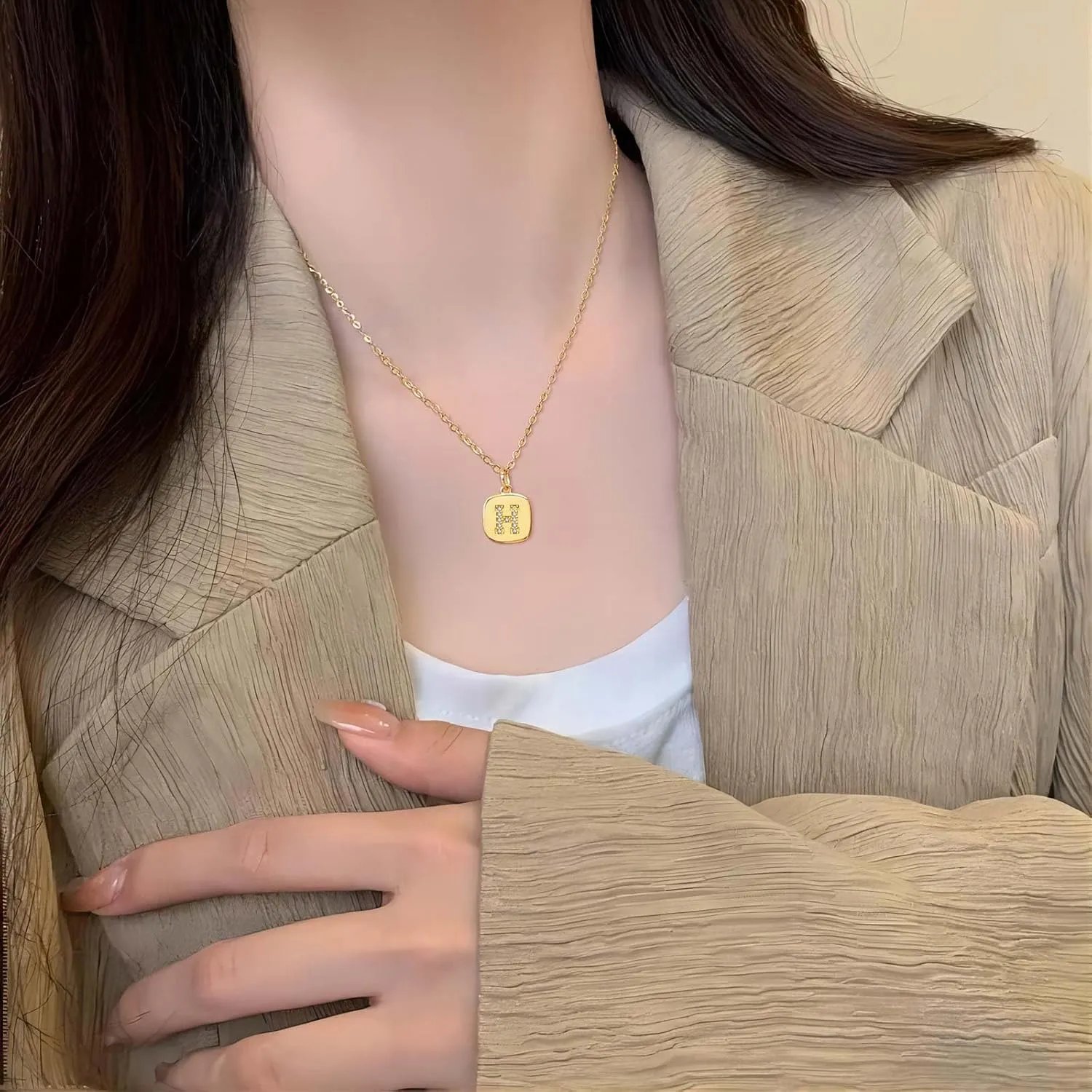 Gold Initial Necklaces for Women, Dainty Gold Plated Initial Pendant Necklace Tiny A-Z Letter Short Necklace Trendy Cute Jewelry