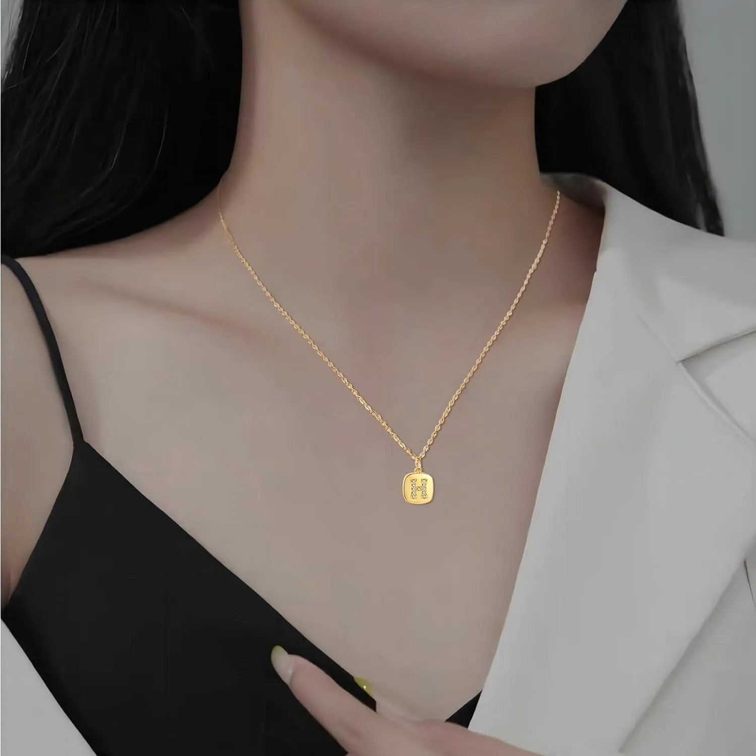 Gold Initial Necklaces for Women, Dainty Gold Plated Initial Pendant Necklace Tiny A-Z Letter Short Necklace Trendy Cute Jewelry