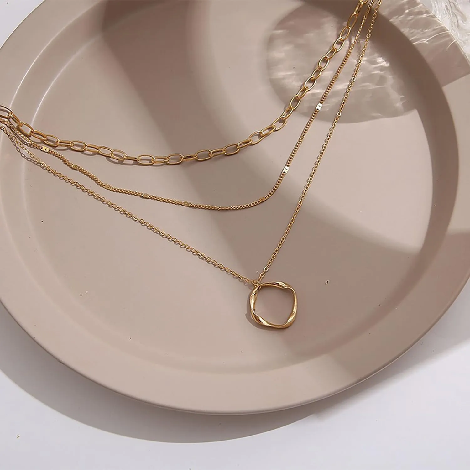 Gold Paper Clip Necklaces for Women Paper Clip Pendant Necklaces Simple Layered Chain Necklace Fashion Trendy Layered Necklaces Set for Women Jewelry