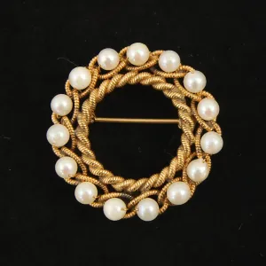 Gold Rope & Pearl Wreath Brooch