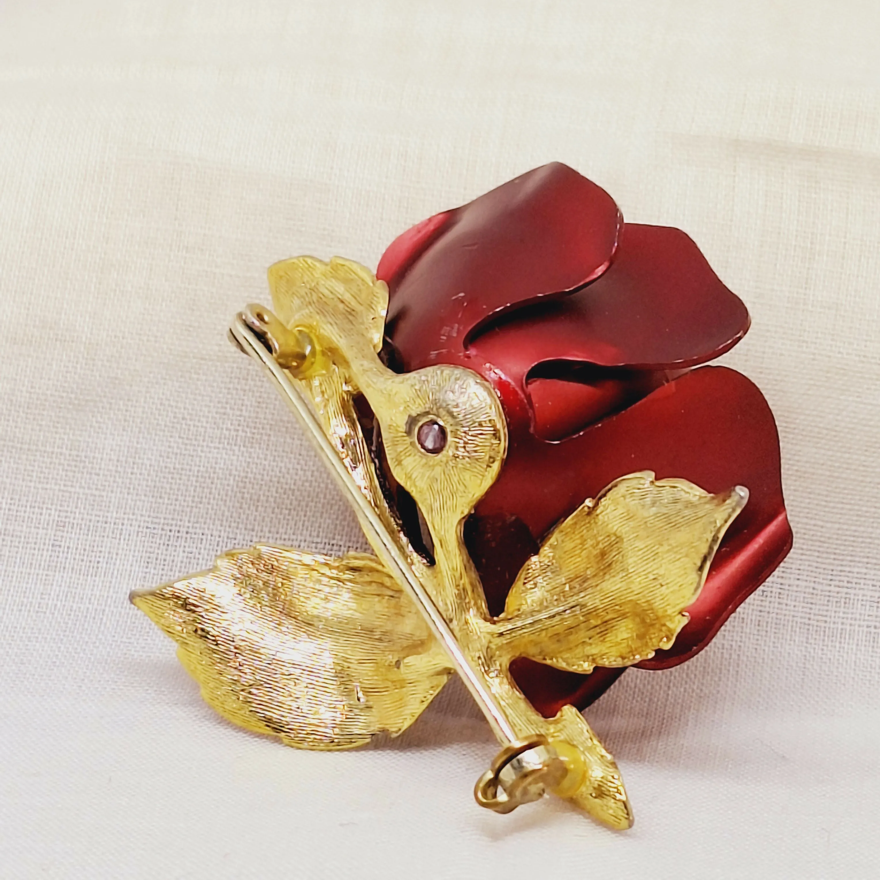 Gold Tone Rose Brooch