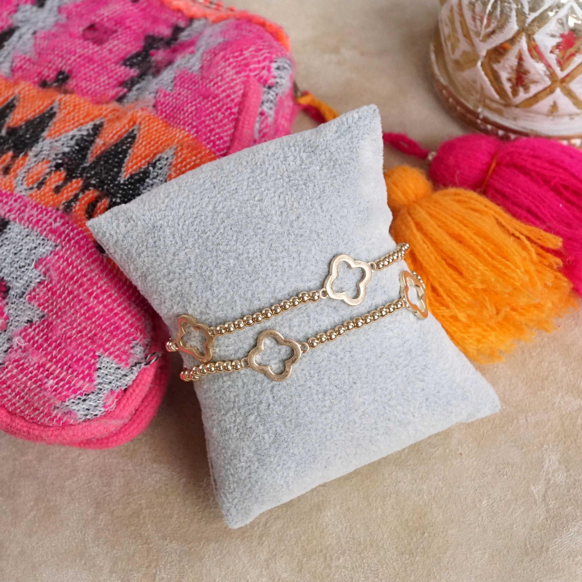 Clover and Tiny Ball Beads Bracelet Sets ?C Worn Gold or Silver Tone Esteemed Selection