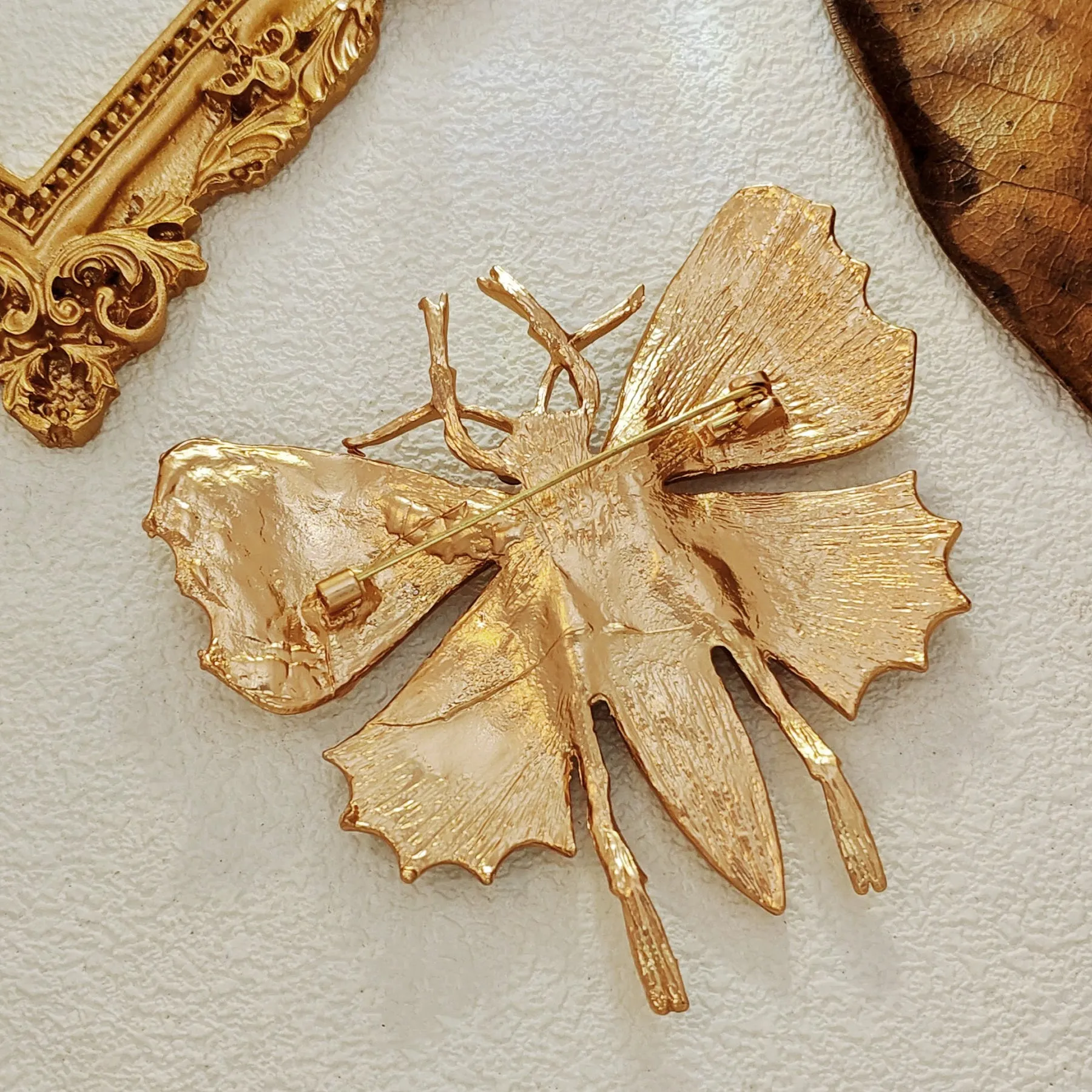 Gorgeous Gold & Imitated Pearl Large Butterfly Brooch Pin Statement Insect Jewelry
