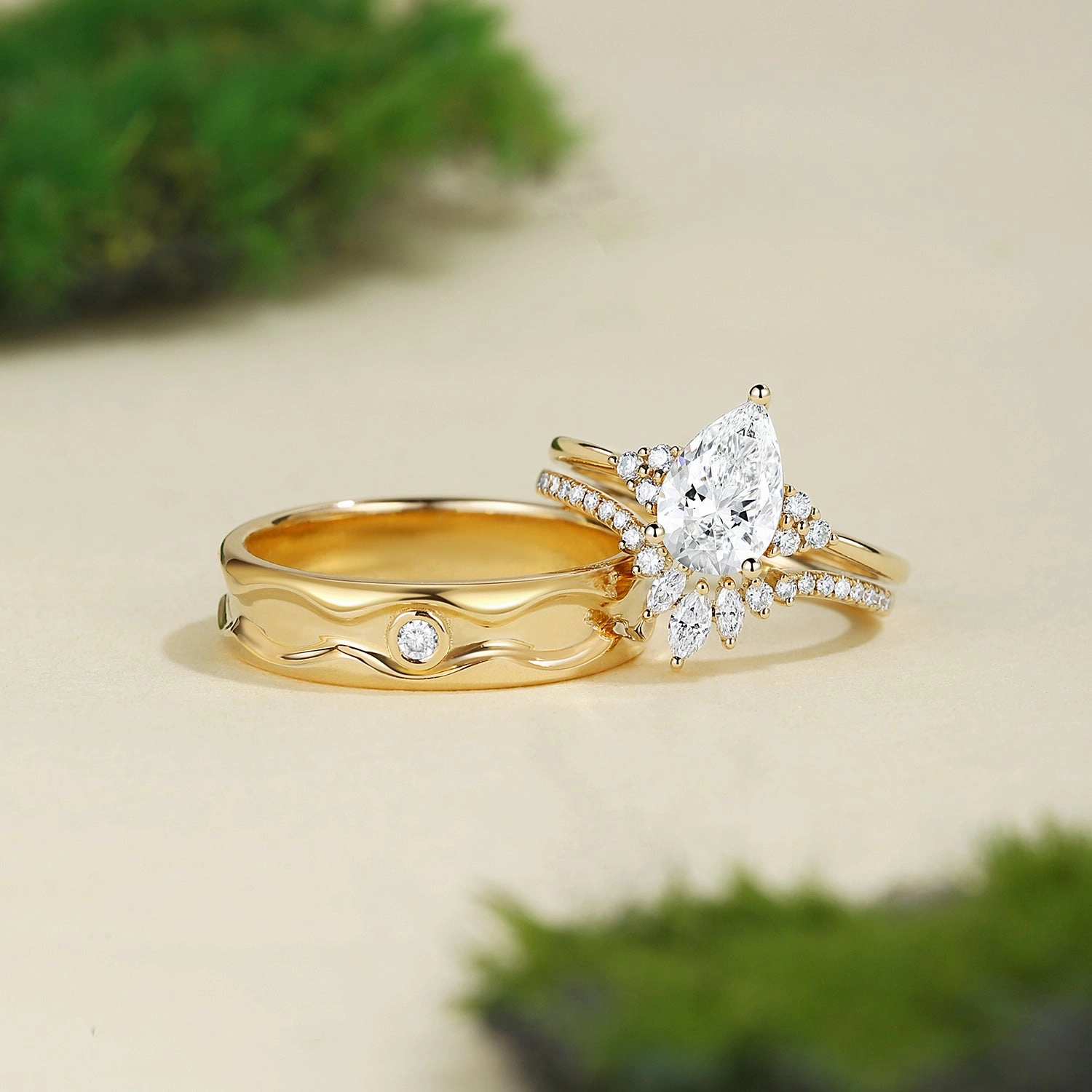 1.0ct Pear Lab Grown Diamond Couple Ring Set 3pcs - Lydia Elegant Pick