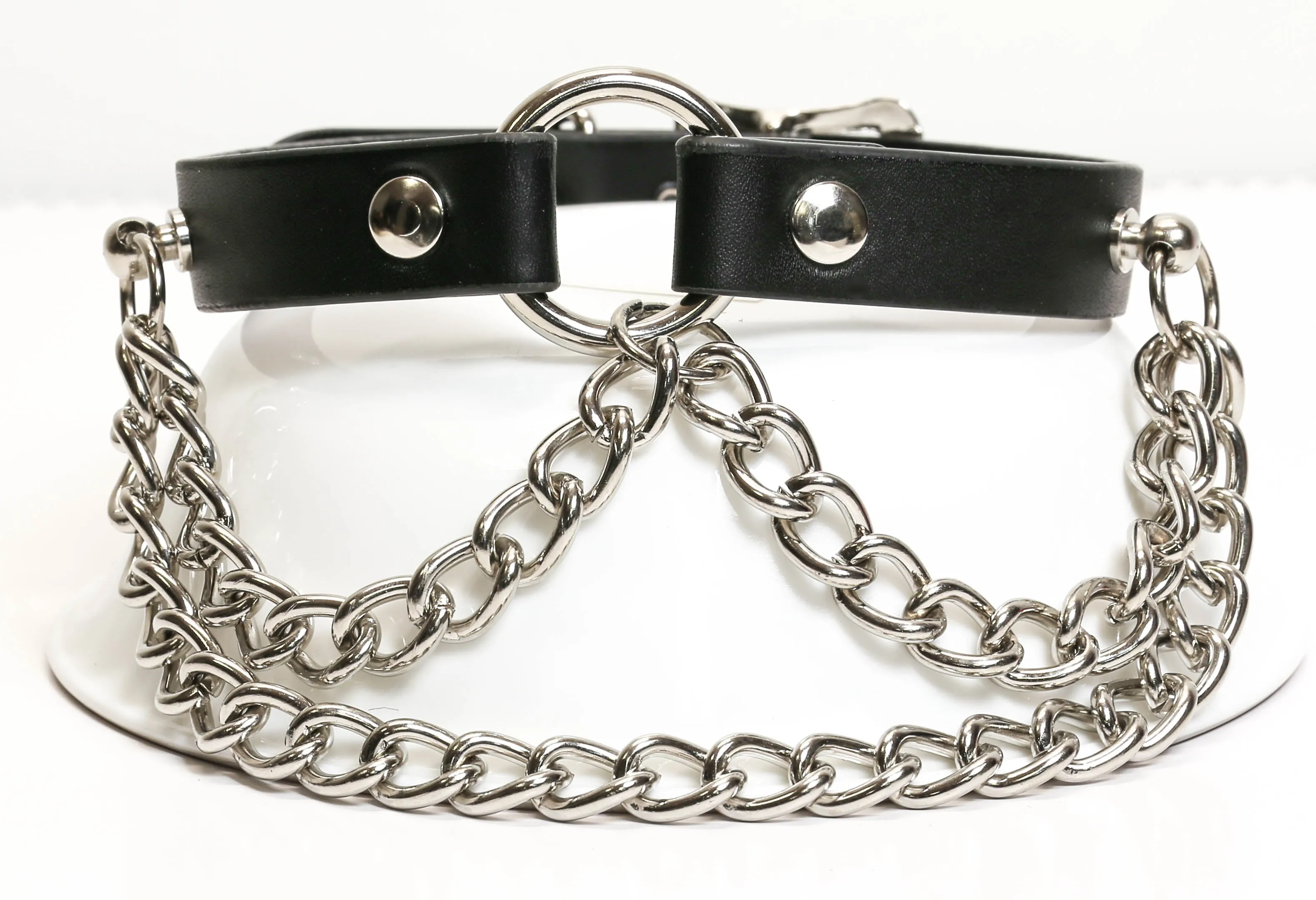 Hanging Diamond Cut Chain Leather Choker