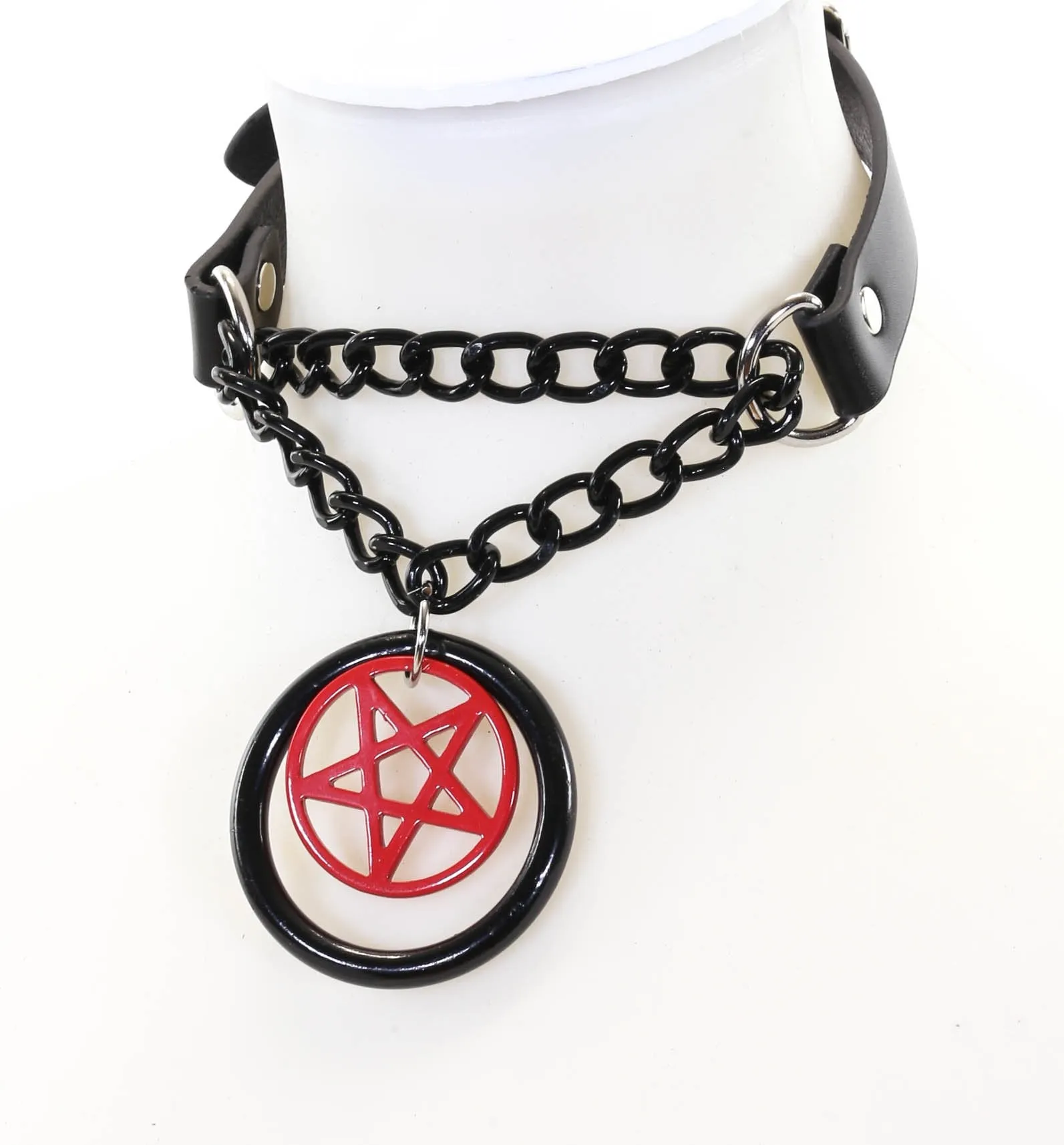 Hanging Ring Penta Choker