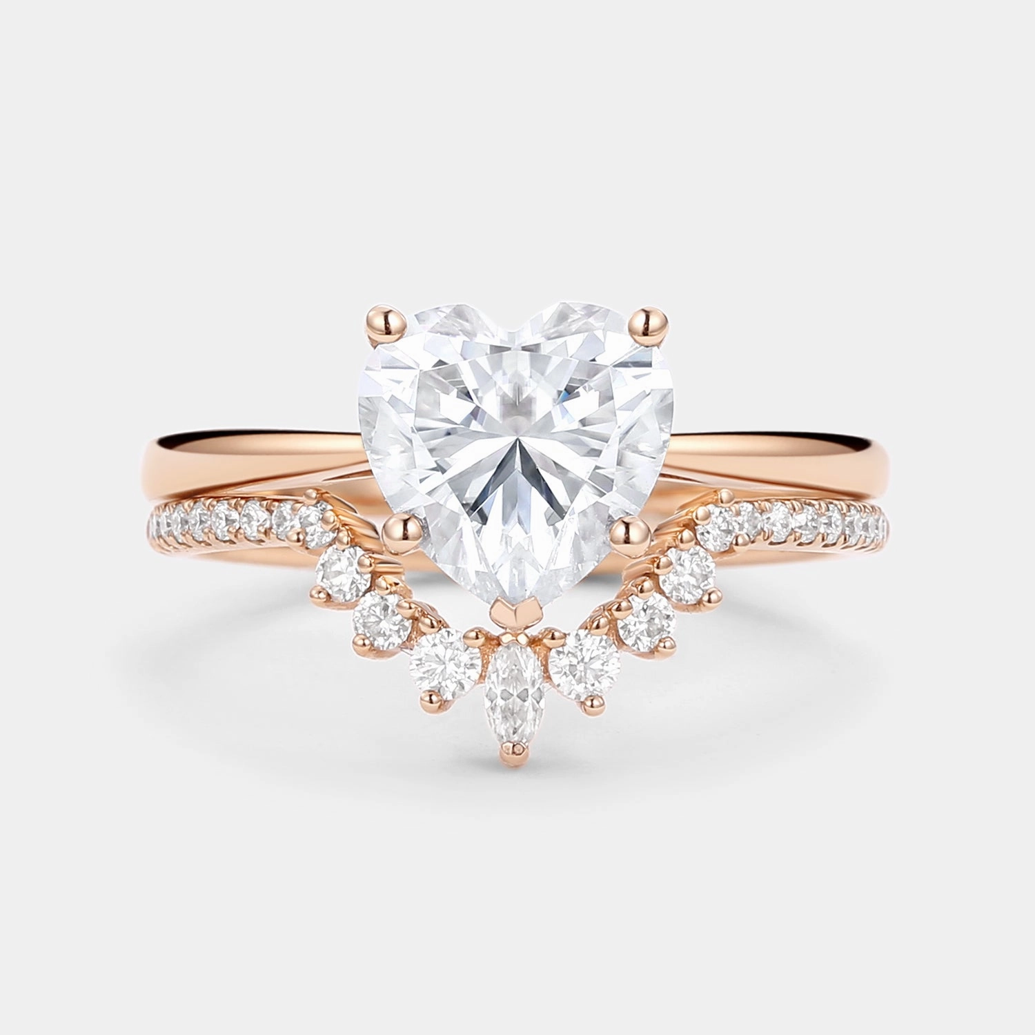 High Fashion Heart Shaped Moissanite Classic Solitaire Ring Set
