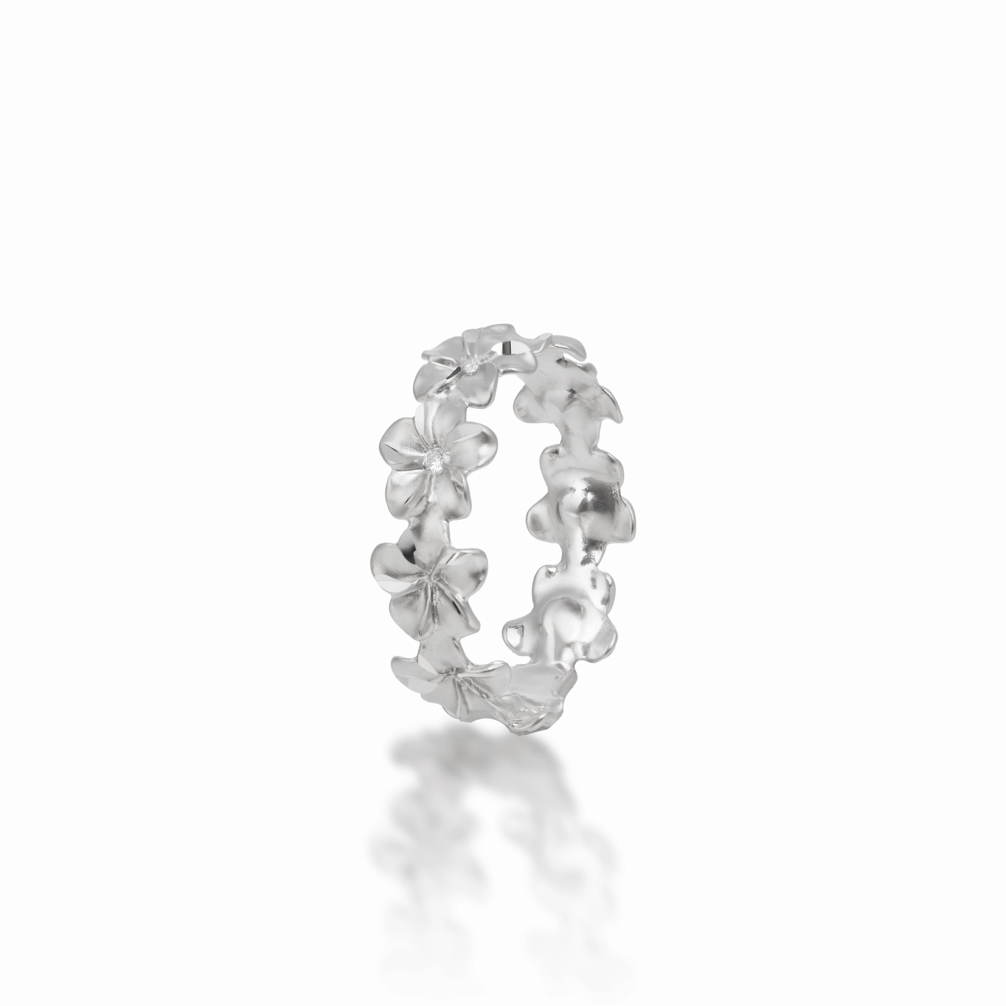 Stylish Fit Plumeria Eternity Ring in White Gold with Diamonds - 6mm