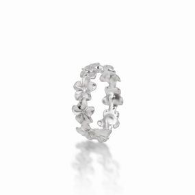 Polished Design Charming Craft Plumeria Eternity Ring in White Gold with Diamonds - 6mm