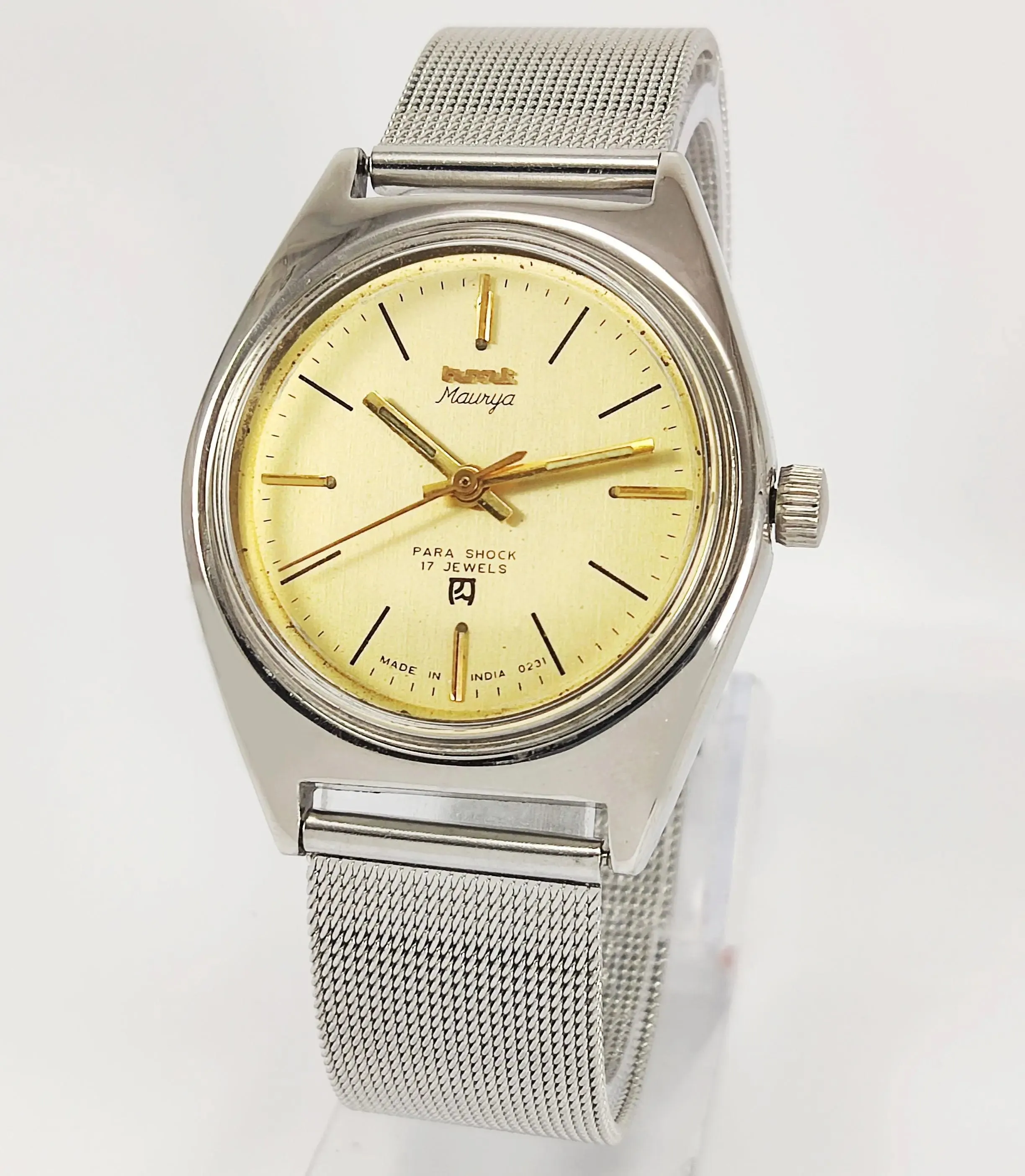 HMT Maurya Para Shock 17 Jewels Golden Dial Mechanical Hand winding Men's Wrist Watch
