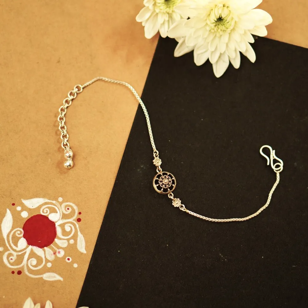 Jiniya Anklet