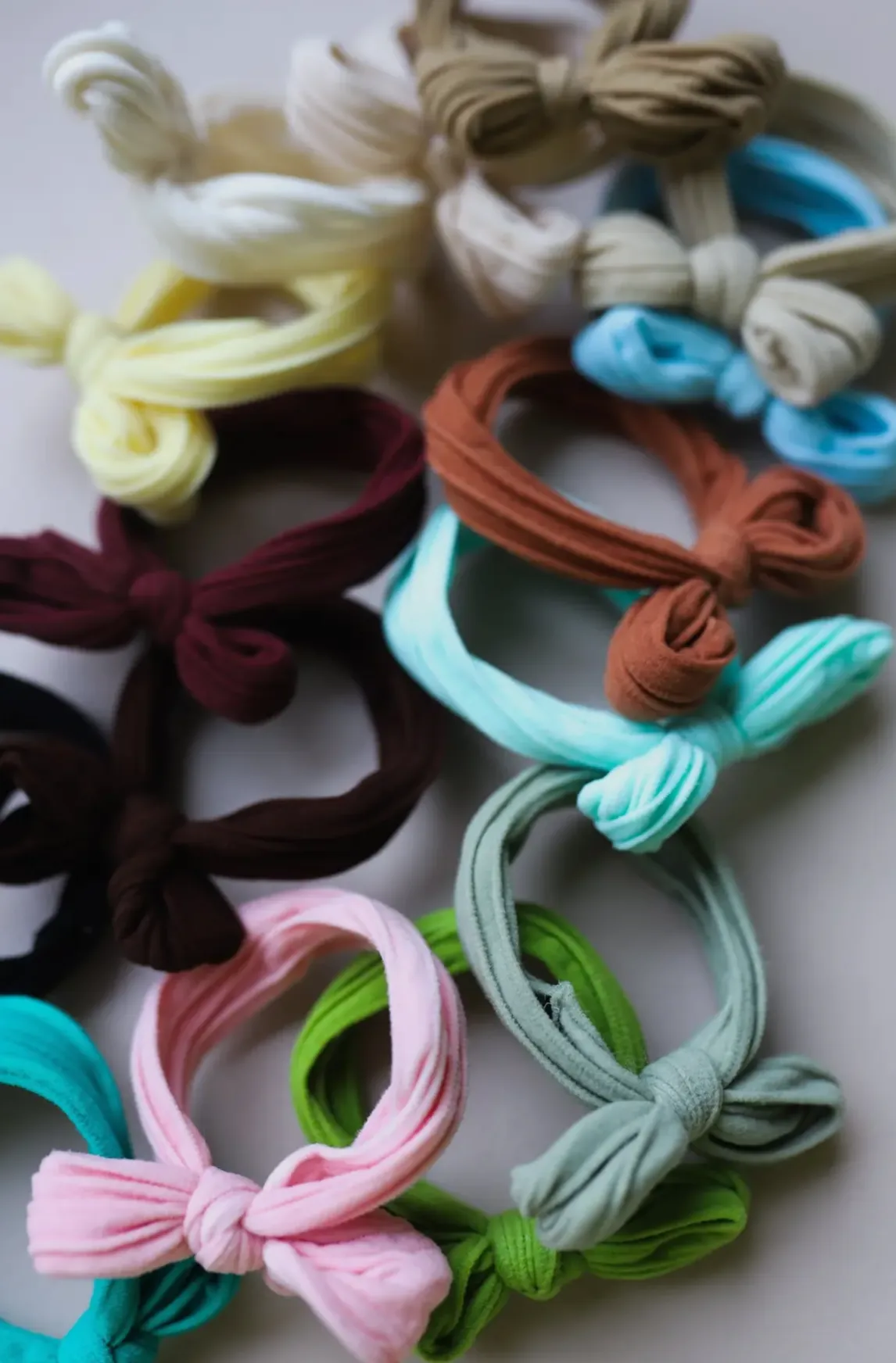 kaxi bow slick back ponytails