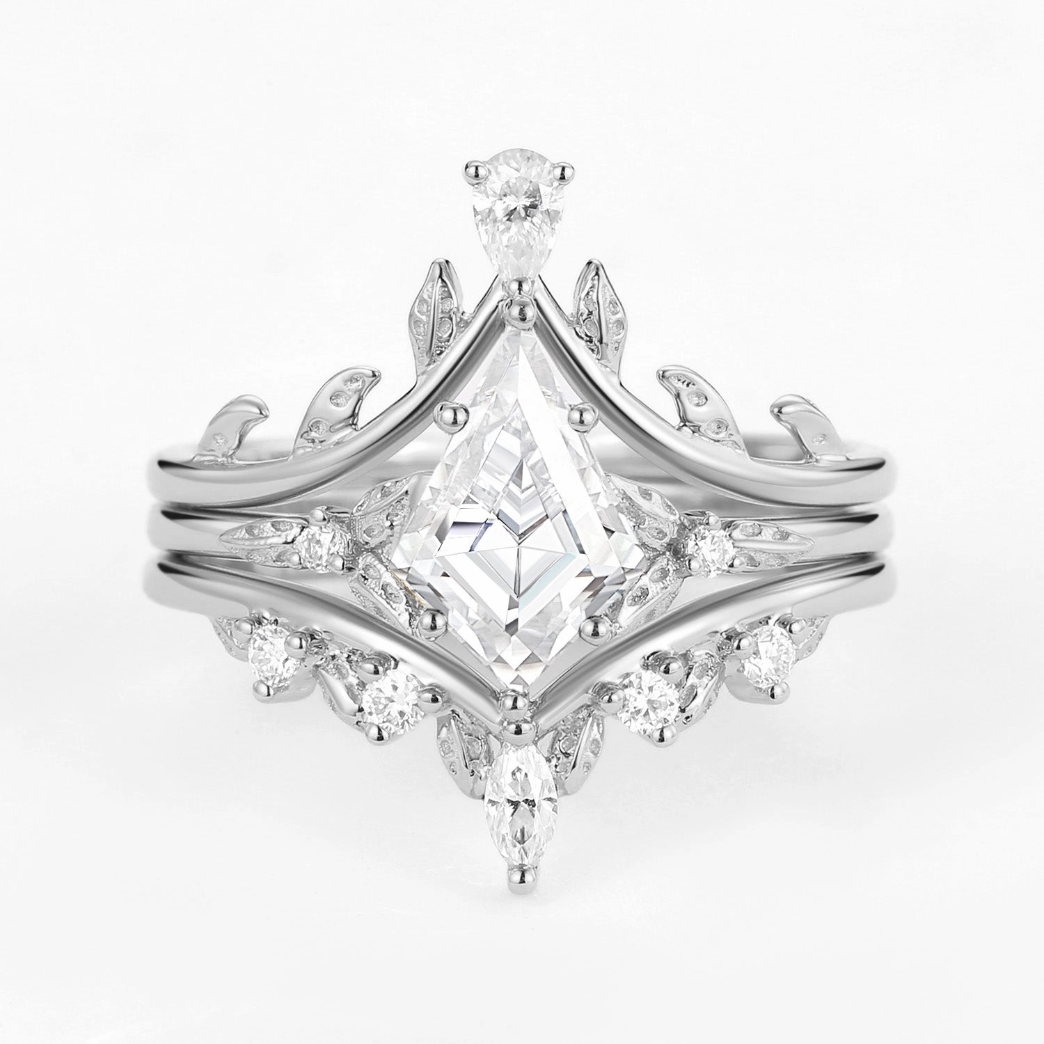 Kite Cut Moissanite Leafy Engagement Ring Set 3pcs Wedding Ensemble Delicate Charm