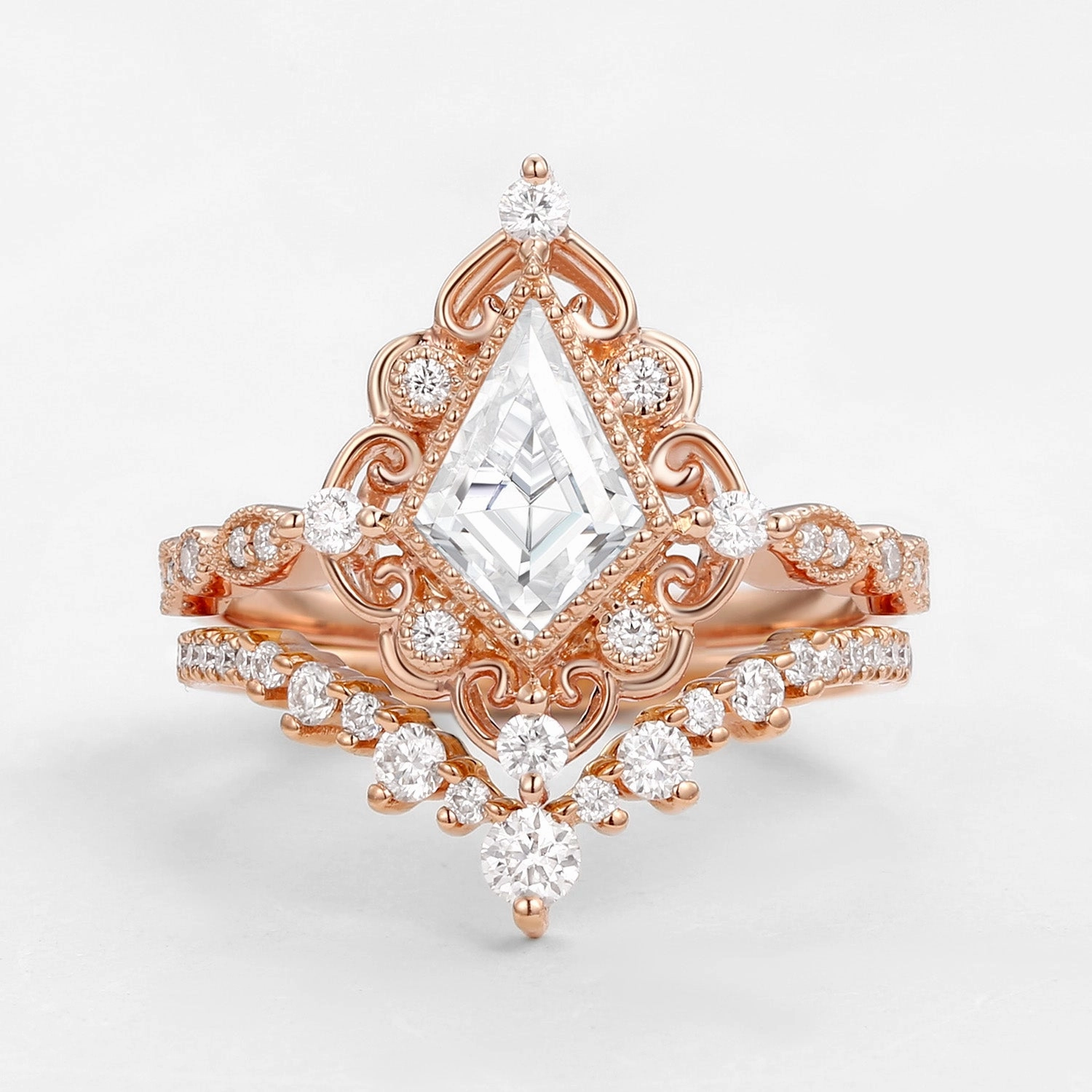 Kite Cut Moissanite Vintage Art Deco Engagement Ring Set 2pcs Balanced Highlight