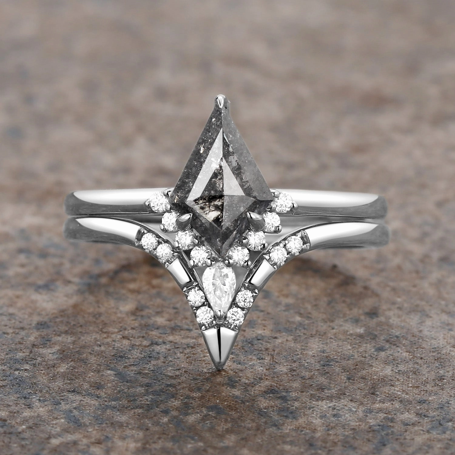 Fresh Style Kite Salt and Pepper Diamonds Vintage Engagement Ring Set 2pcs