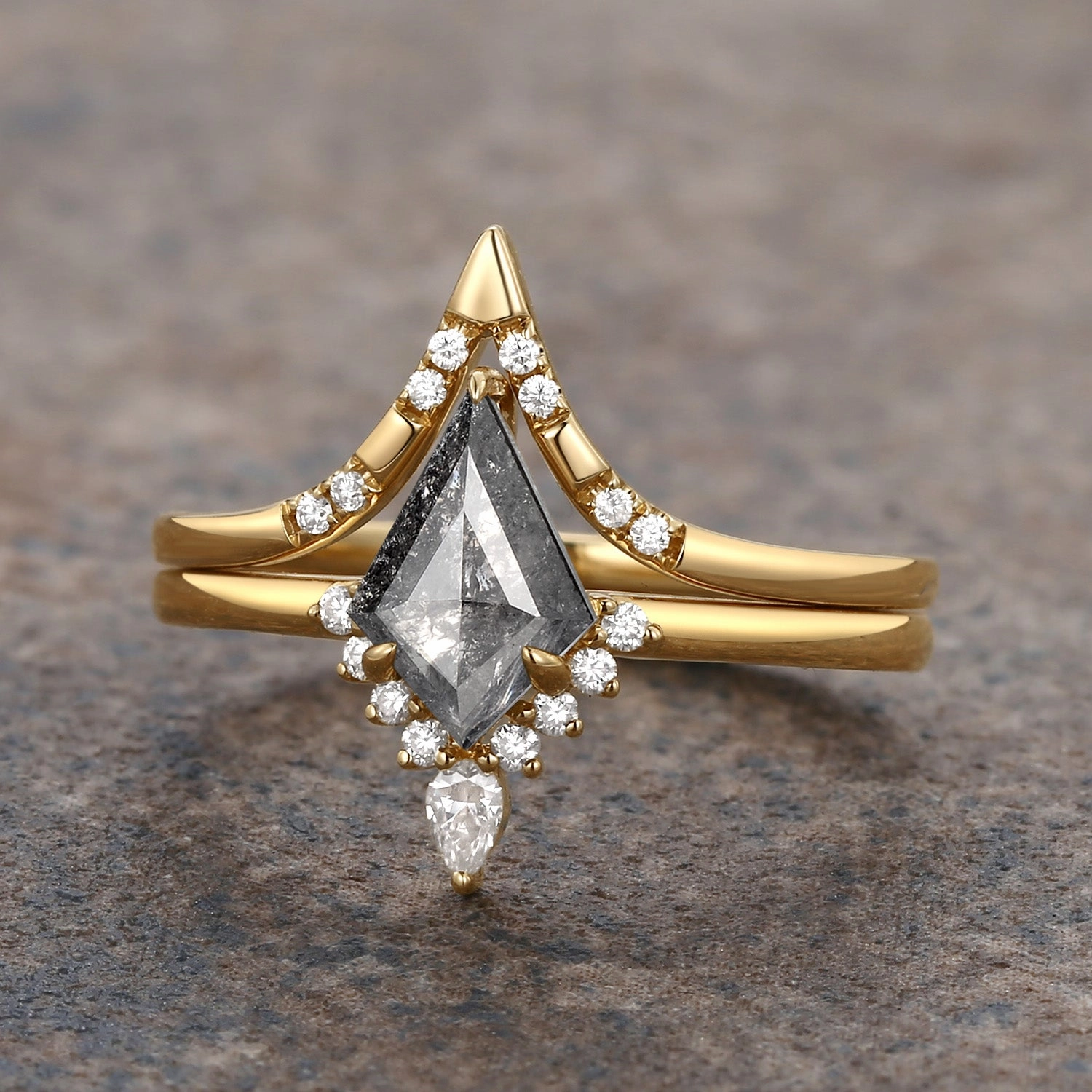 Kite Salt and Pepper Diamonds Vintage Engagement Ring Set 2pcs Travel Ready