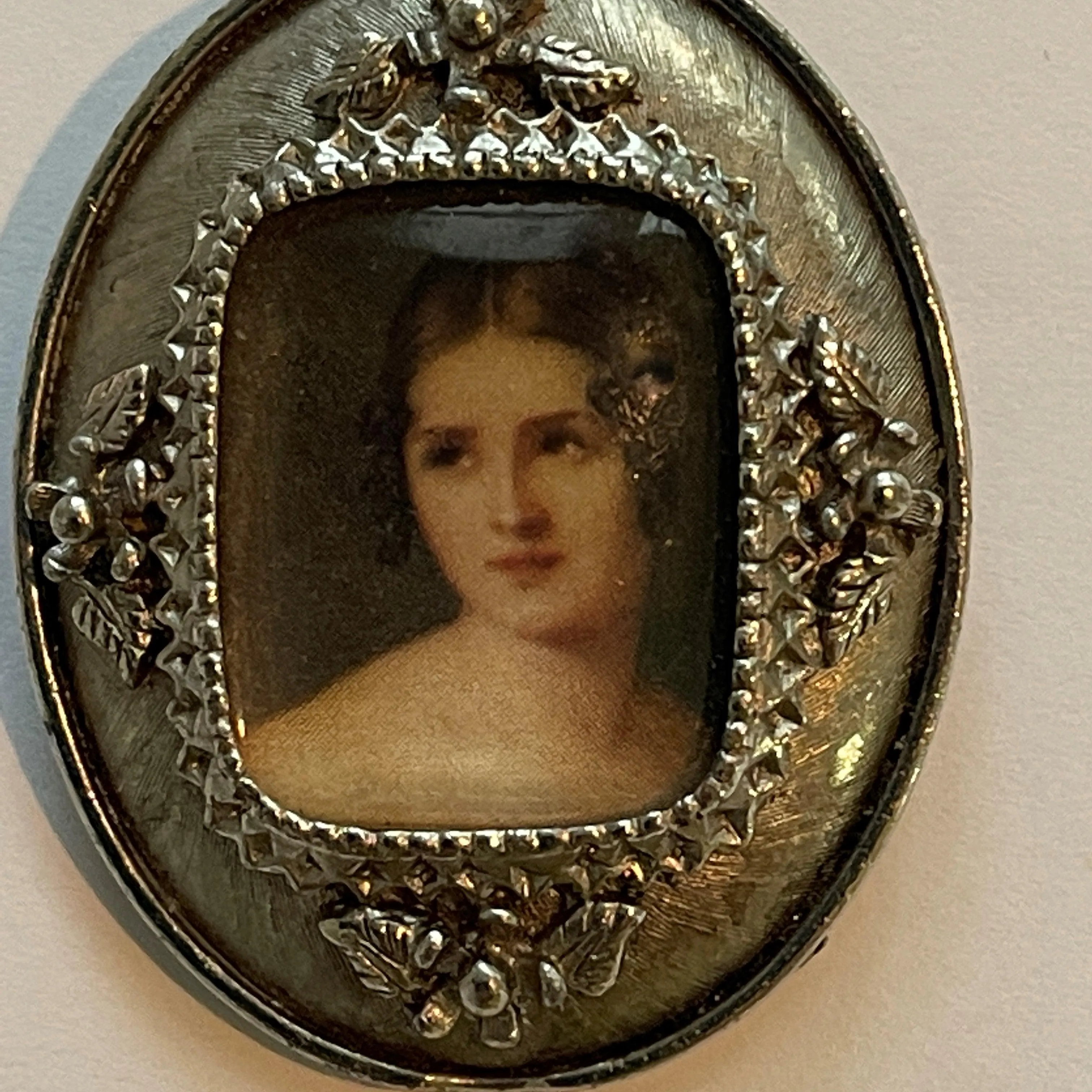 Lady Portrait Vintage Brooch