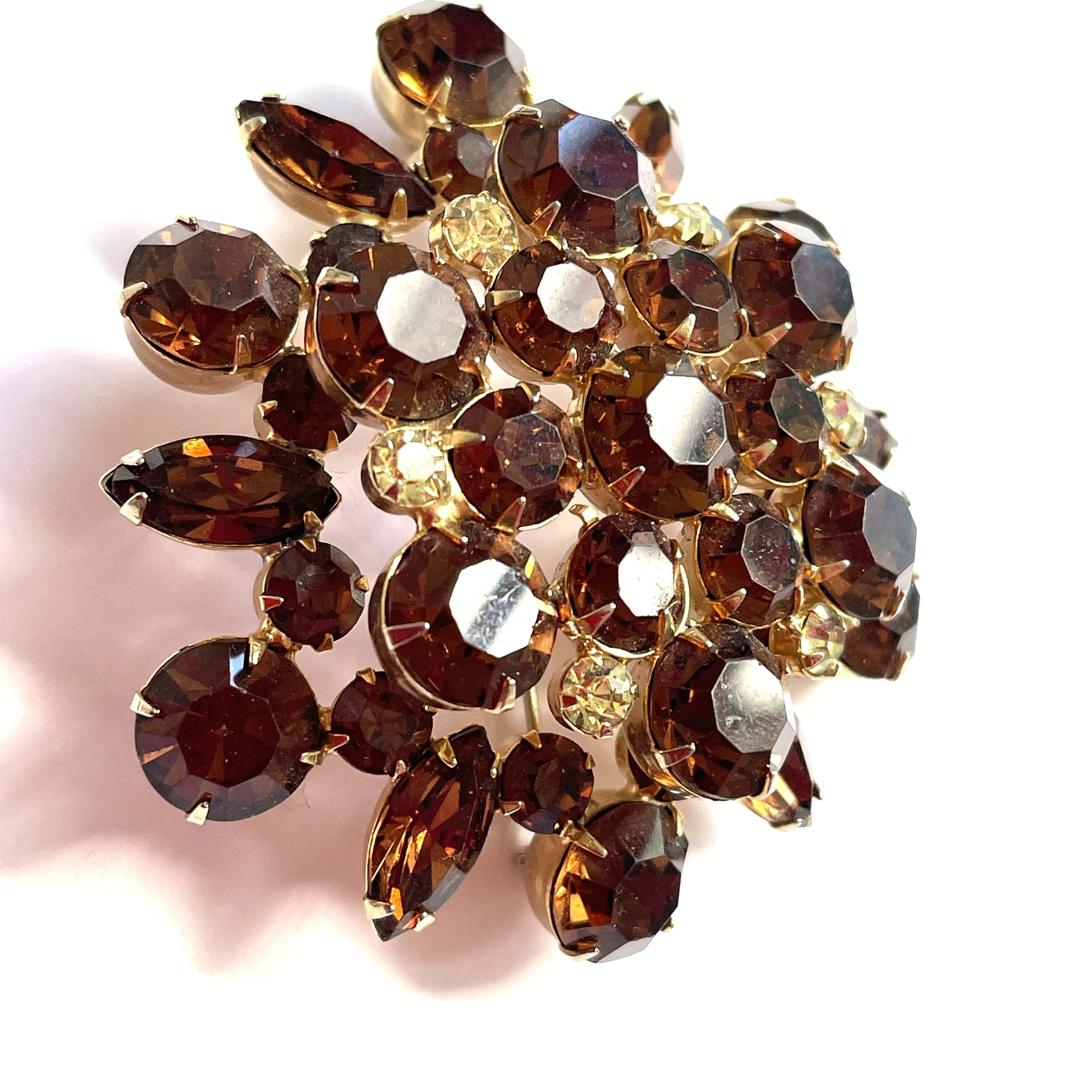 Large two dimensional Topaz Rhinestone Vintage Brooch