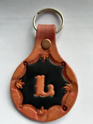 Leather Keyring Keyfob Round Personalised Letter L keychain Free UK Postage