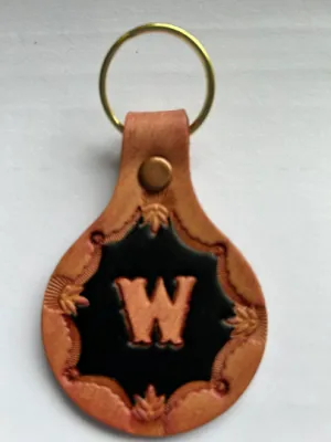Leather Keyring Keyfob Round Personalised Letter W keychain Free UK Postage
