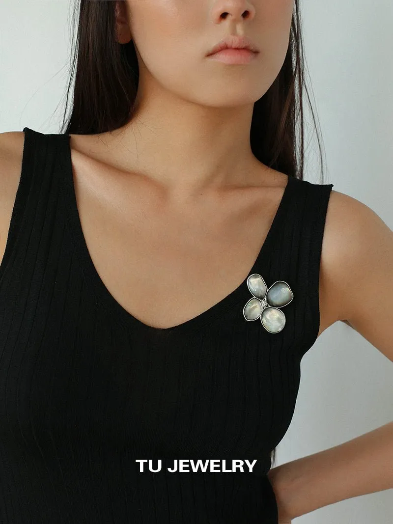 Lilac Blossom Natural Gray Mother-of-pearl Brooch
