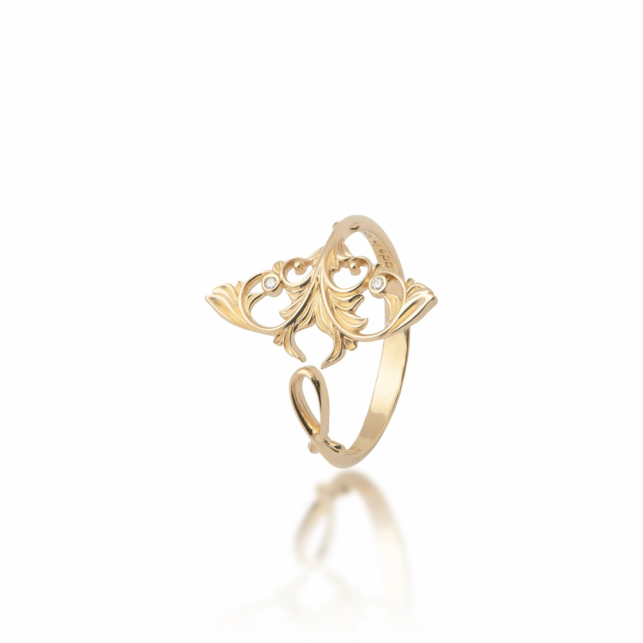 Living Heirloom Manta Ray Ring in Gold with Diamonds - 20mm Designer Craft
