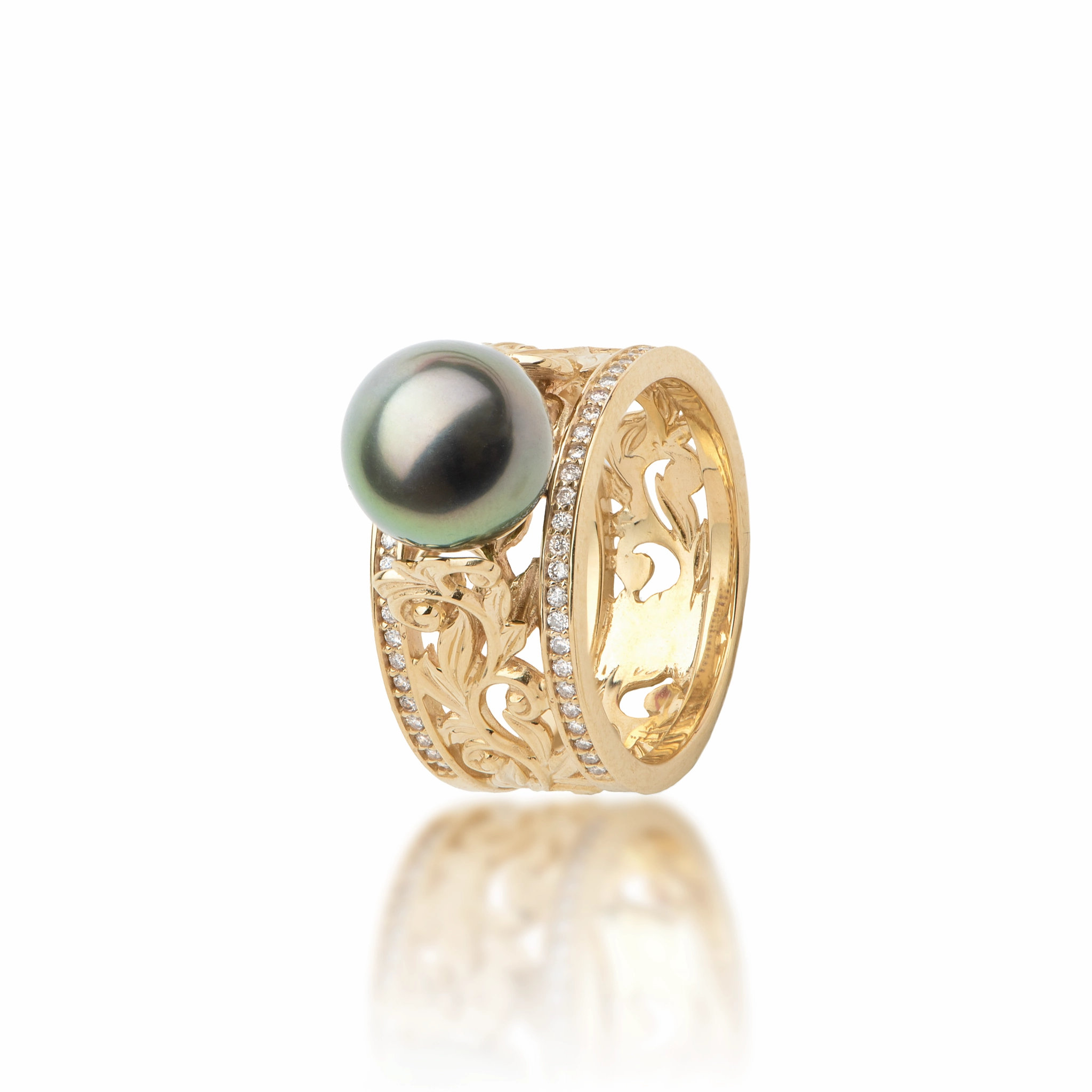 Living Heirloom Tahitian Black Pearl Ring in Gold with Diamonds - 10mm Timeless Piece Glow Touch