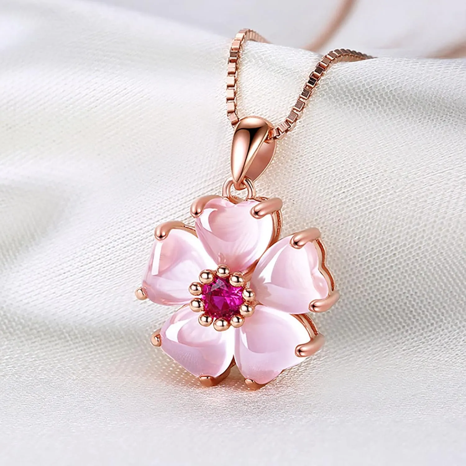 Love Flowers Pendant Necklace Solitaire Zircon Clavicle Chain Dainty Temperament Anniversary Necklaces for Women (Pink, One Size)