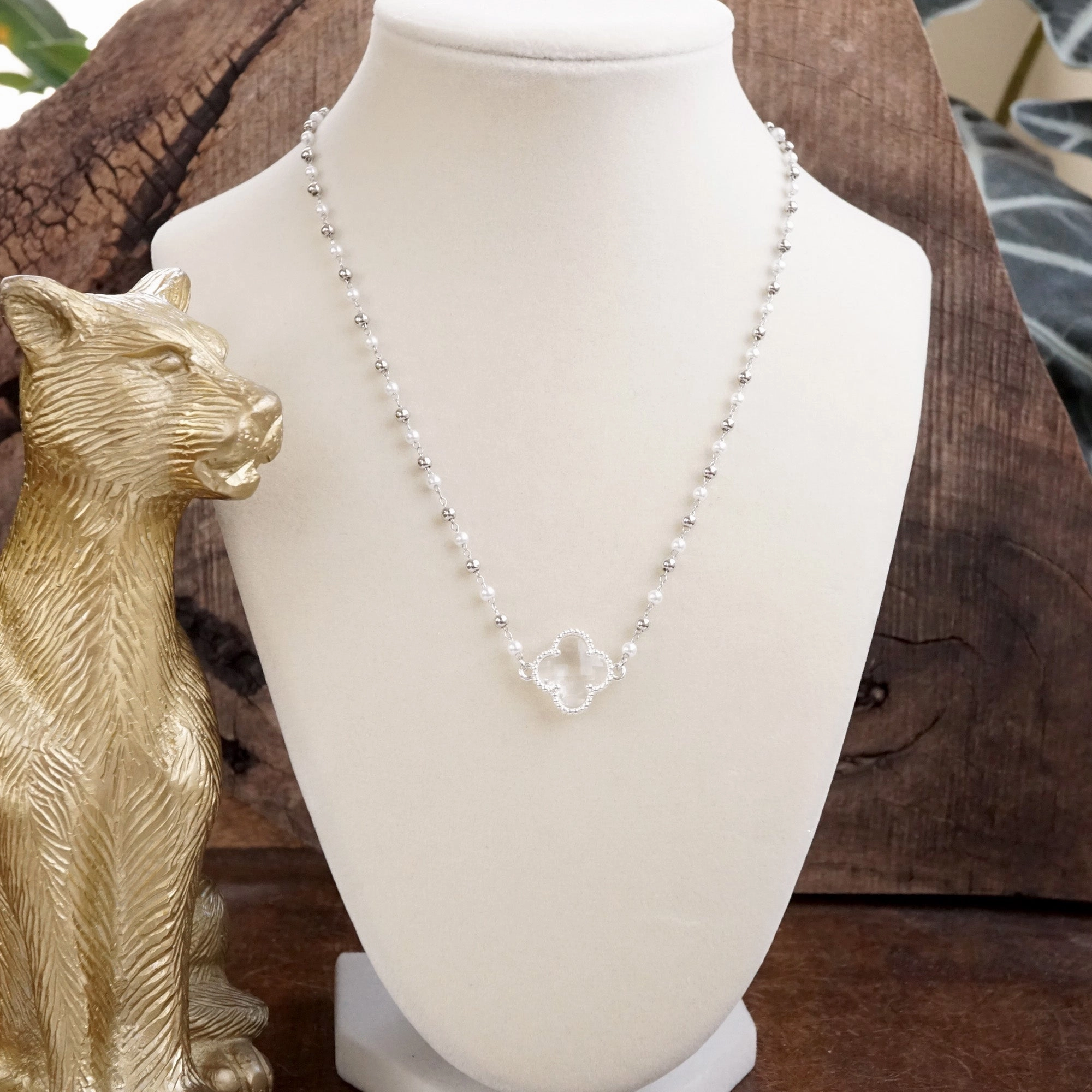 Lucky Light ?C Clover Pendant Necklace with Pearls and Beaded Chain Graceful Accent Gift For All