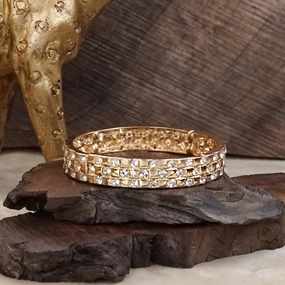 Intuitive design Indelible Blends Luxe Check ?C Checker Crystal Stretch Bangle